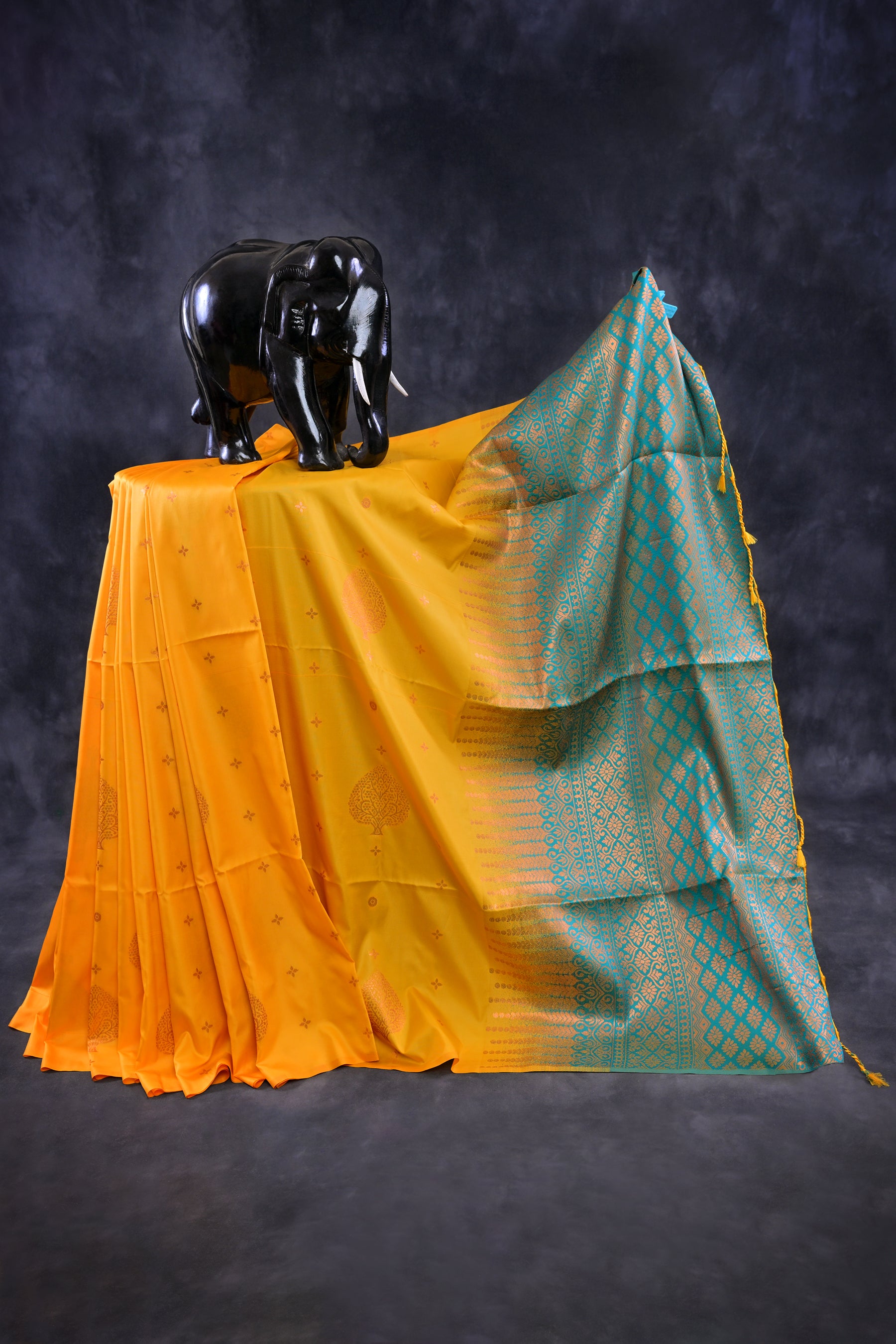 Elegant Kanchipuram Semi-Silk Saree with Heavy Pallu from JCSFashions