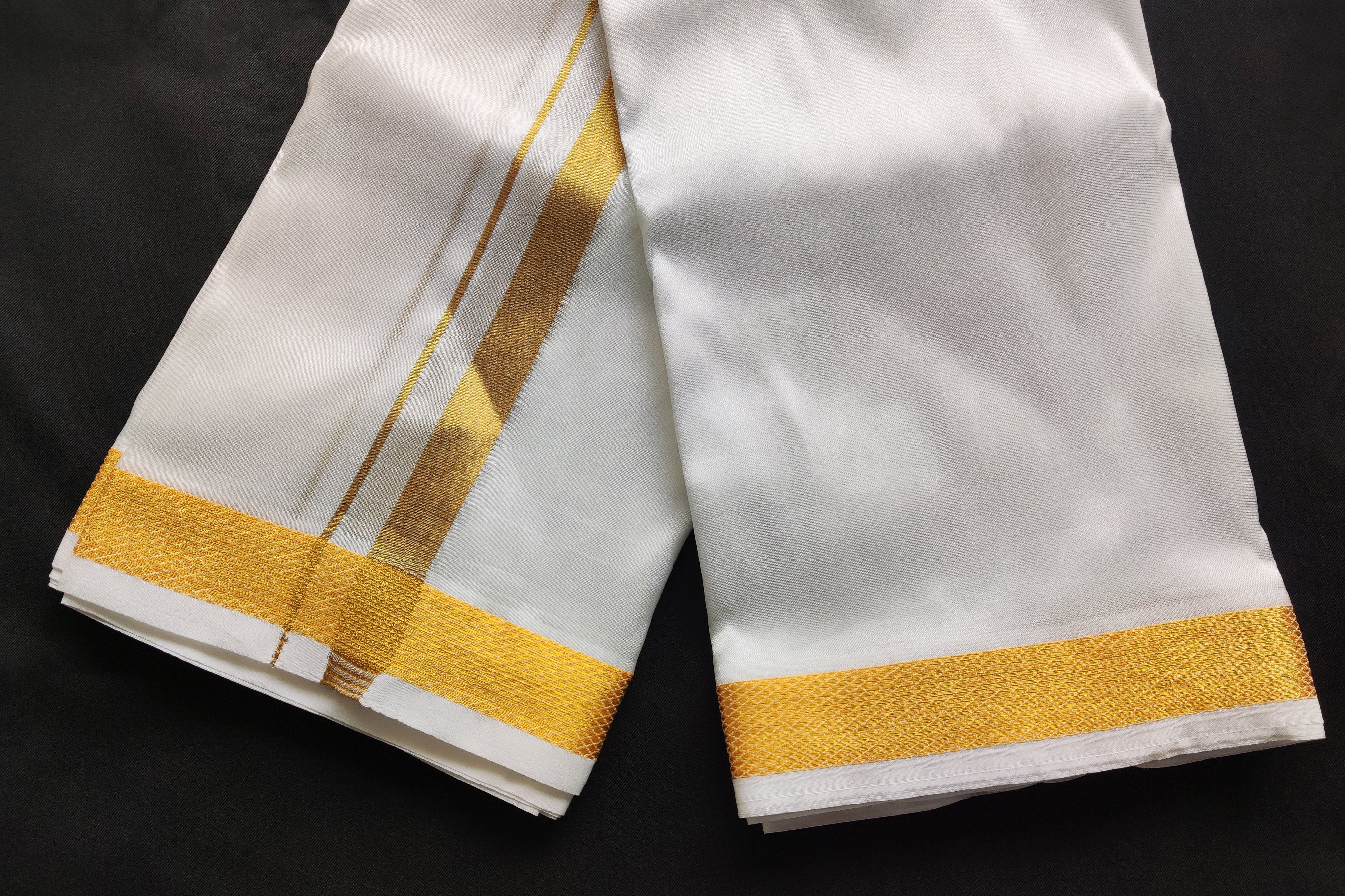 Men's 8 MULAM Premium Veshti in Gleaming White - Traditional with Style