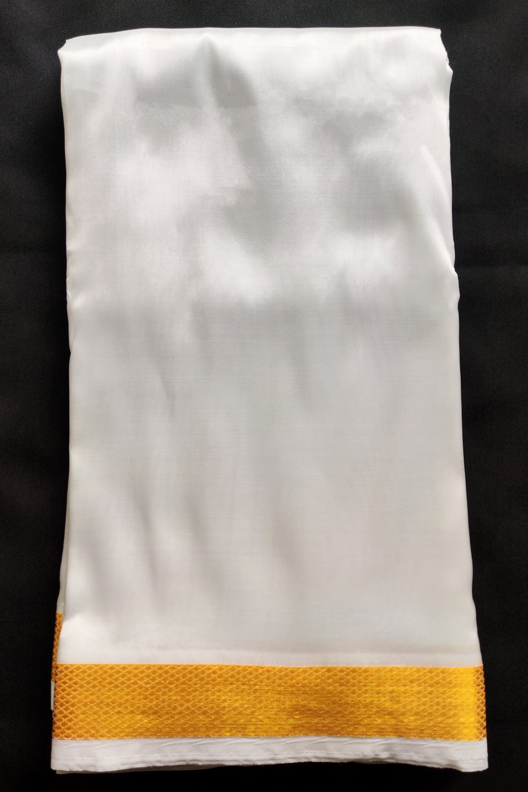 Men's 8 MULAM Premium Veshti in Gleaming White - Traditional with Style