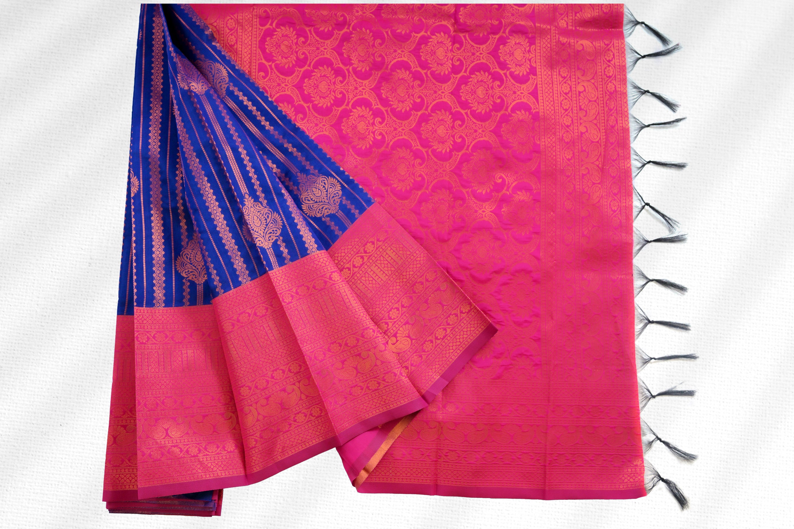 Zari-Line Saree: Blend of Tradition & Modern Trends - JCSFashions