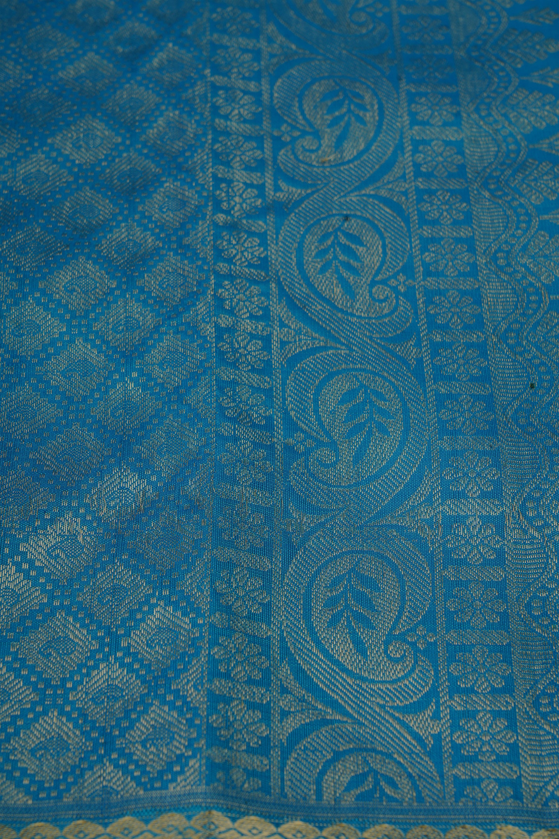 Elegant Kanchipuram Handloom Silk Masterpiece with Grand Pallu in Blue Saree JCS Fashions