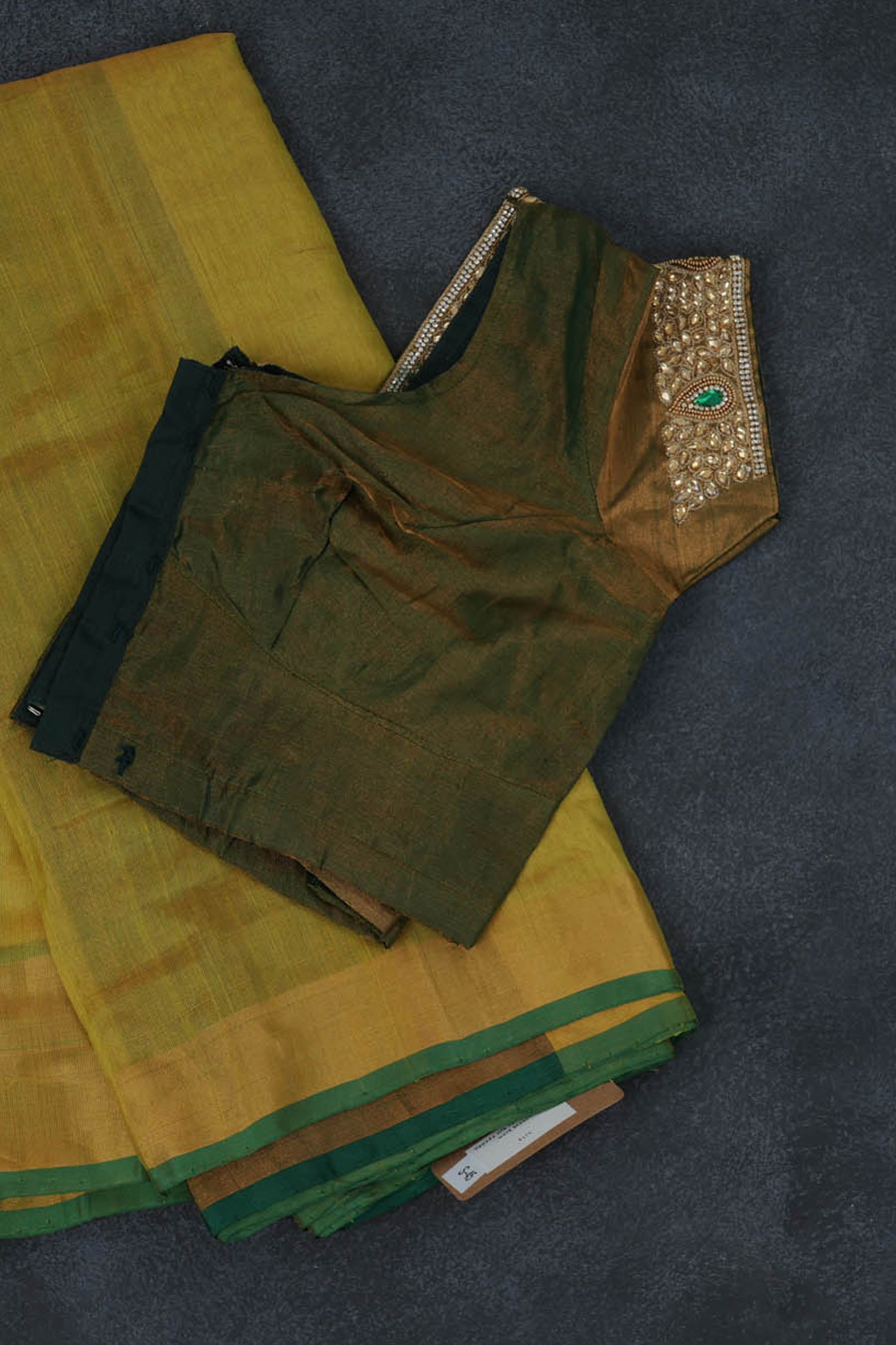 Uppada Silk Saree: Elevate Your Ethnic Style with Graceful Elegance