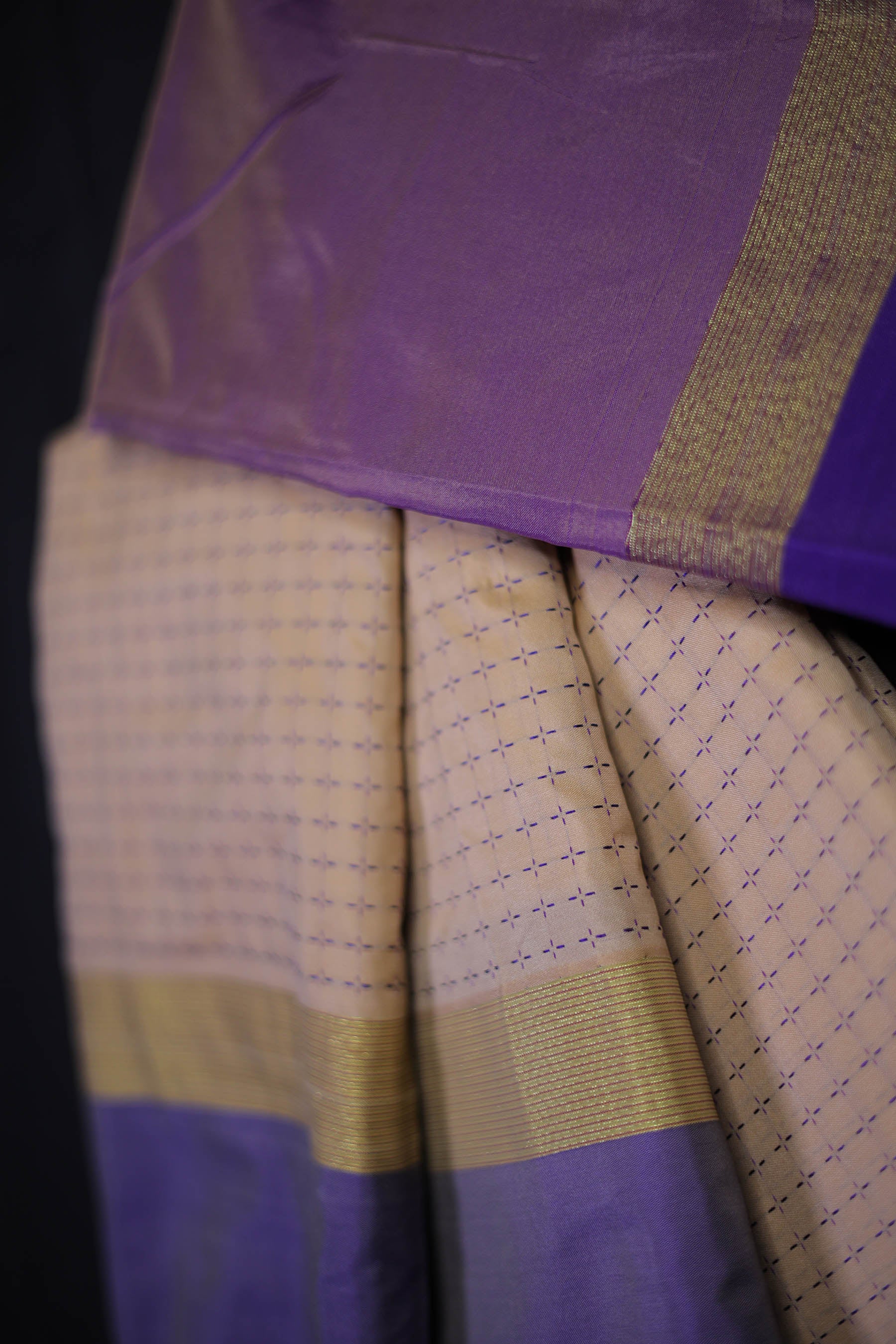 Elegant Semi-Silk Saree with Intricate Zari Detailing - Ethnic Wear Saree JCS Fashions