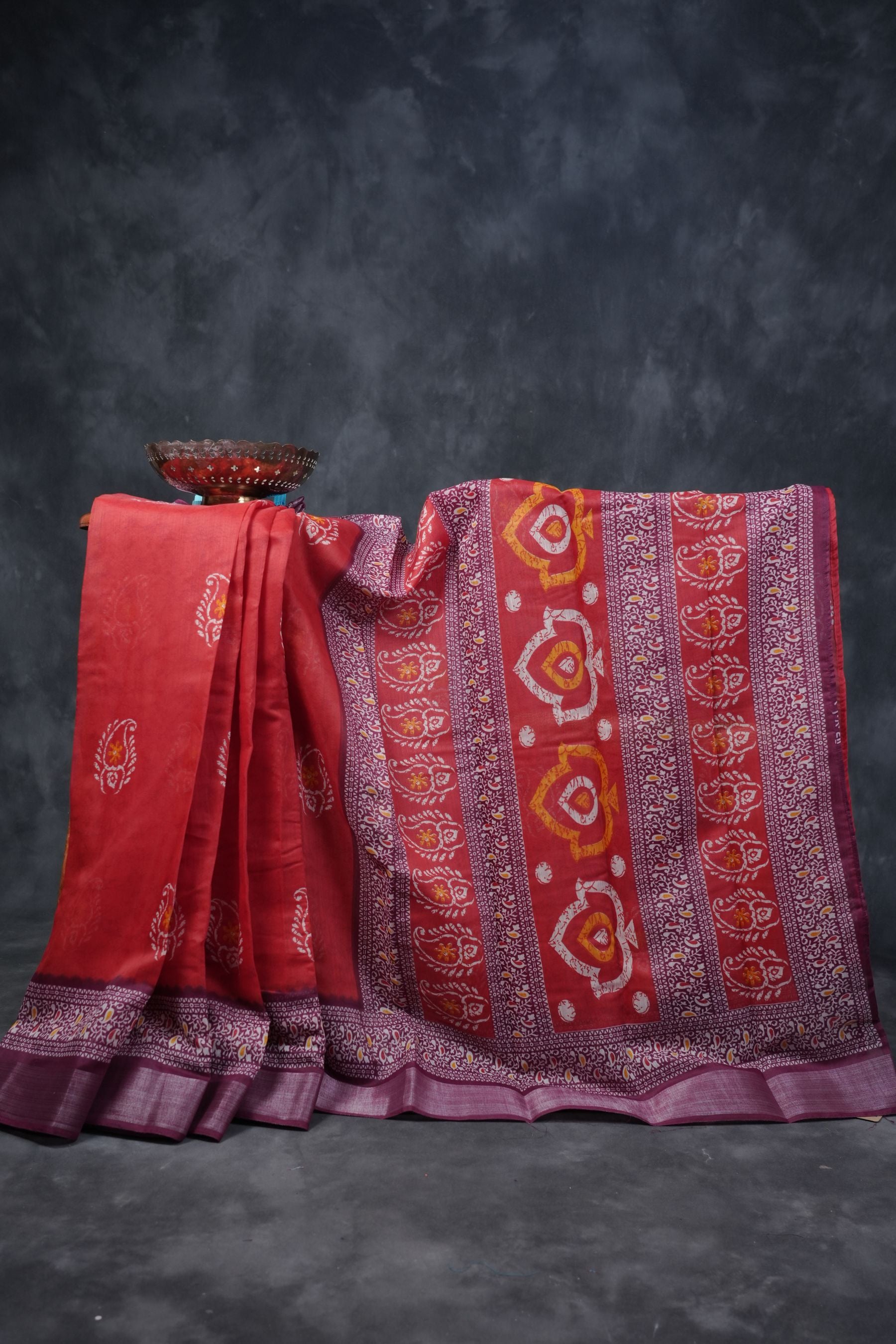 Elevate Elegance: Soft Jute Sarees with Allover Bhandini Print