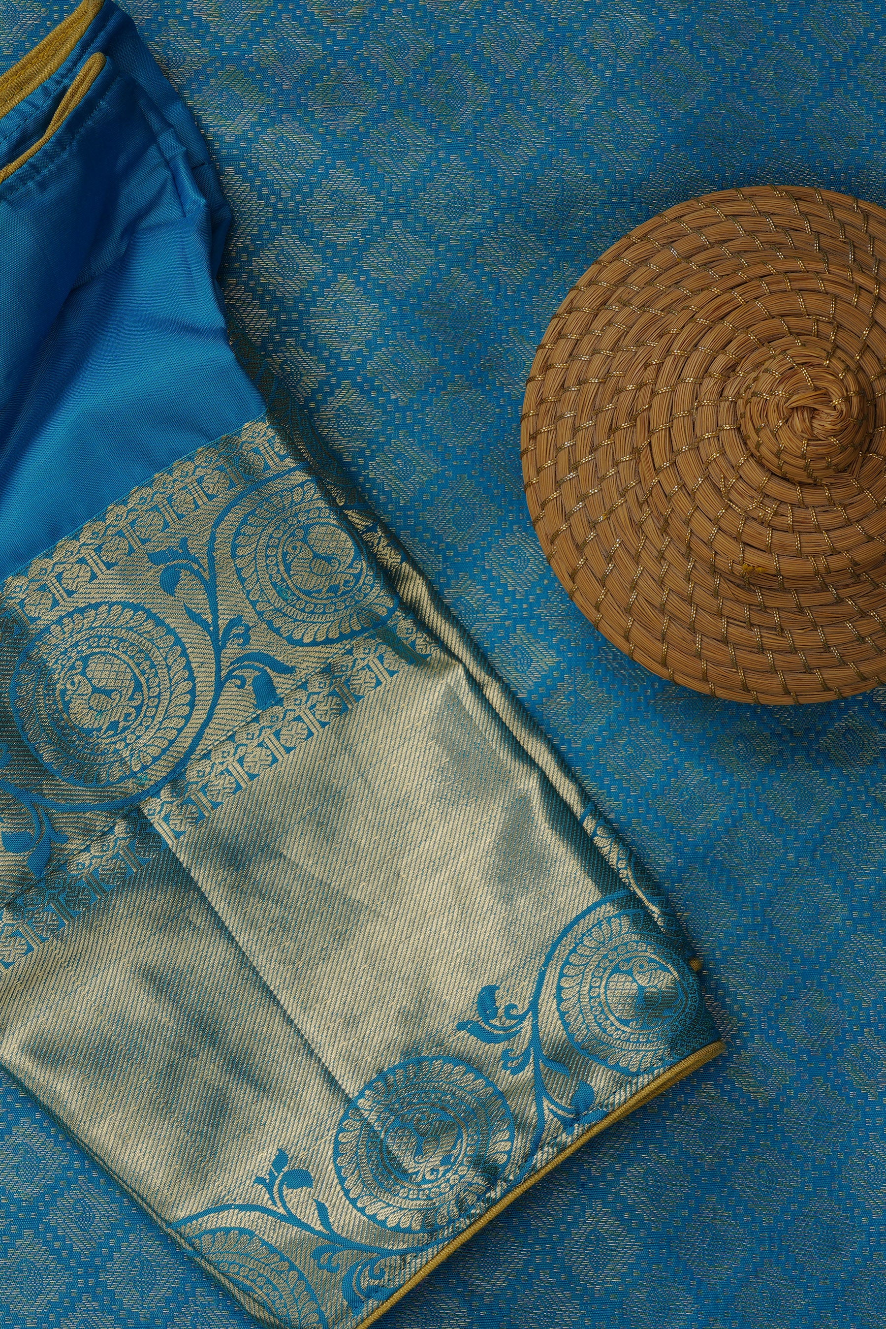 Elegant Kanchipuram Handloom Silk Masterpiece with Grand Pallu in Blue Saree JCS Fashions