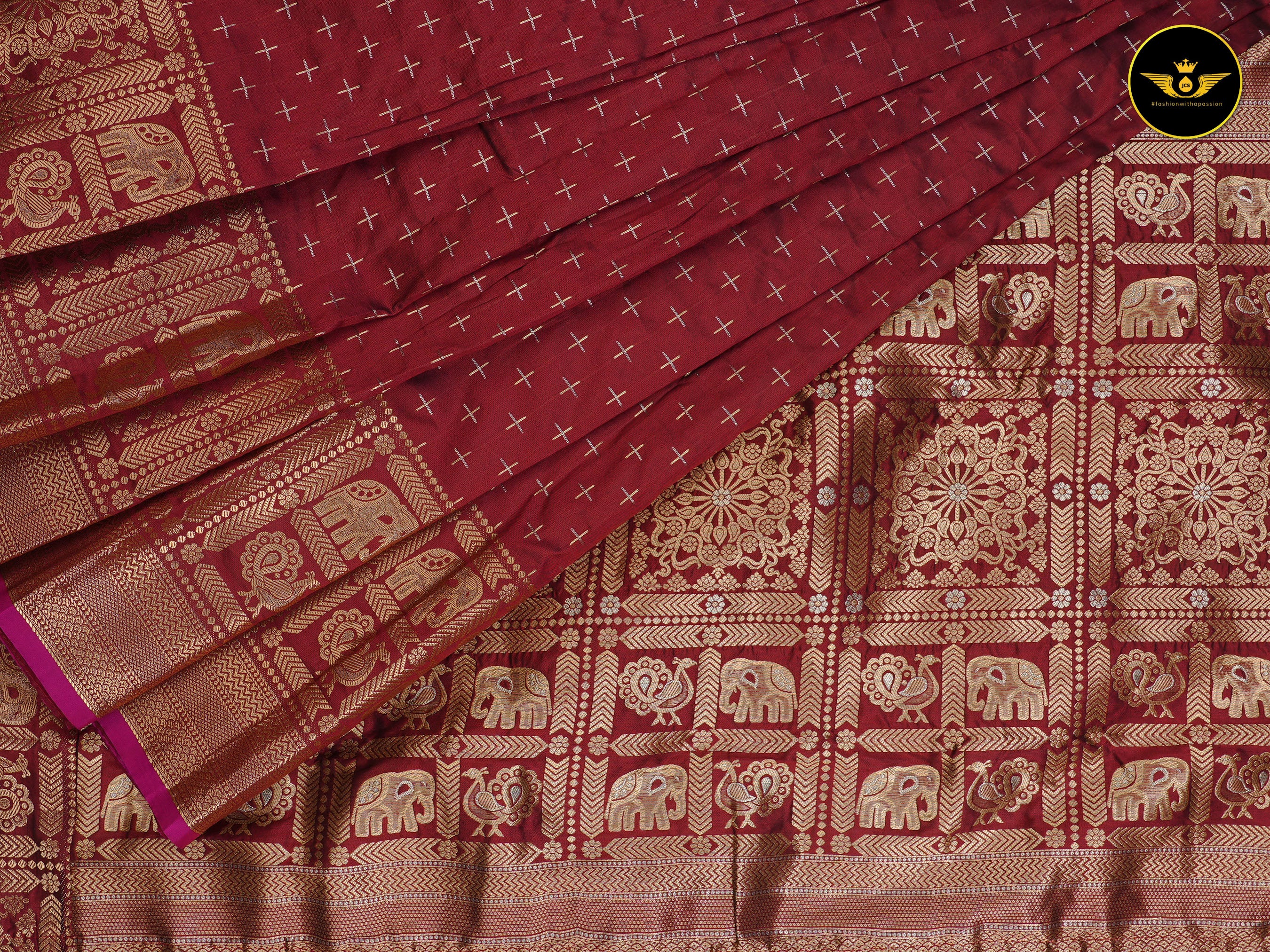 Semi Soft Silk Saree With Zari Woven Border And Pallu