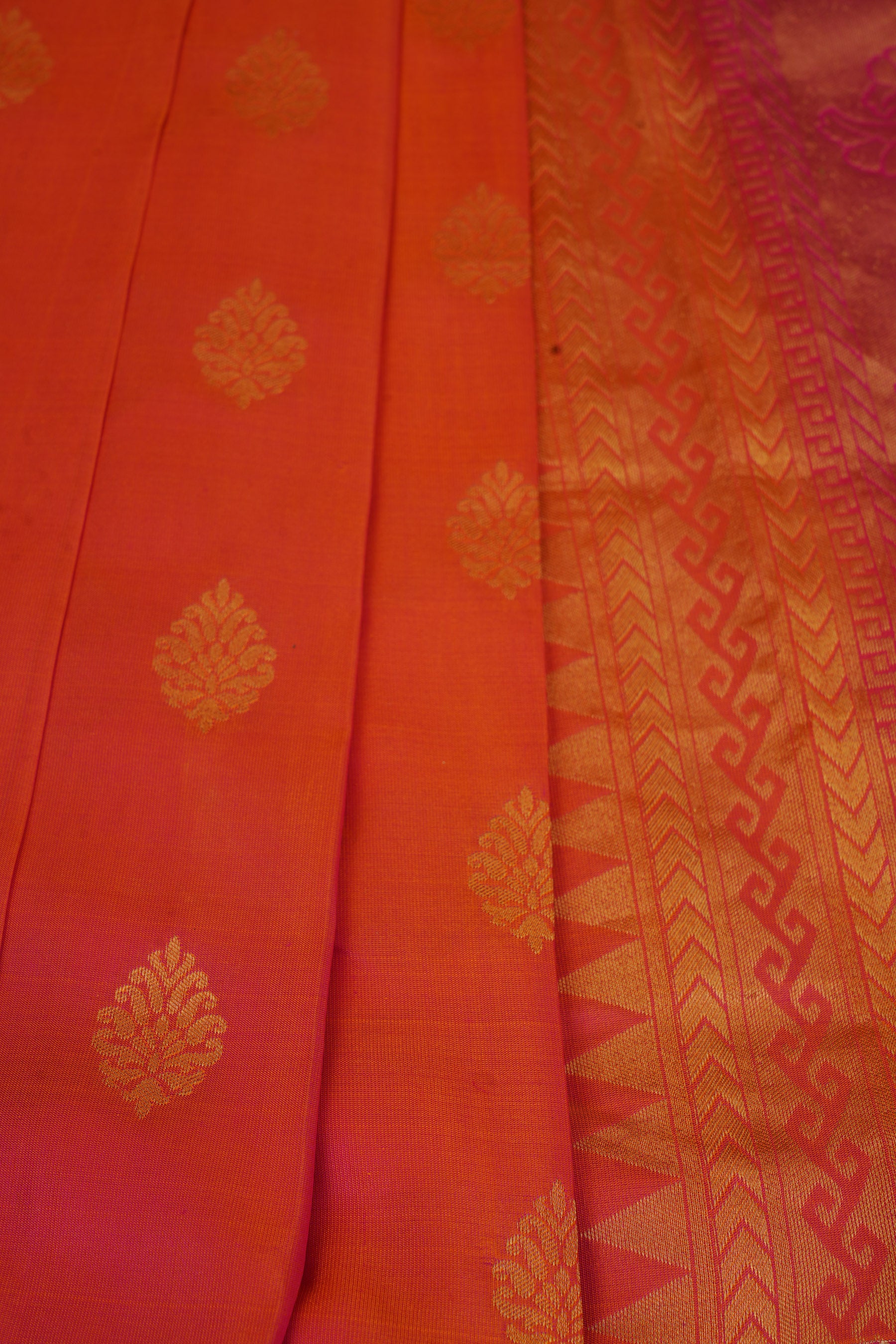 Elegant Double Warp Pure Handloom Silk Saree with Design Borders Saree JCS Fashions