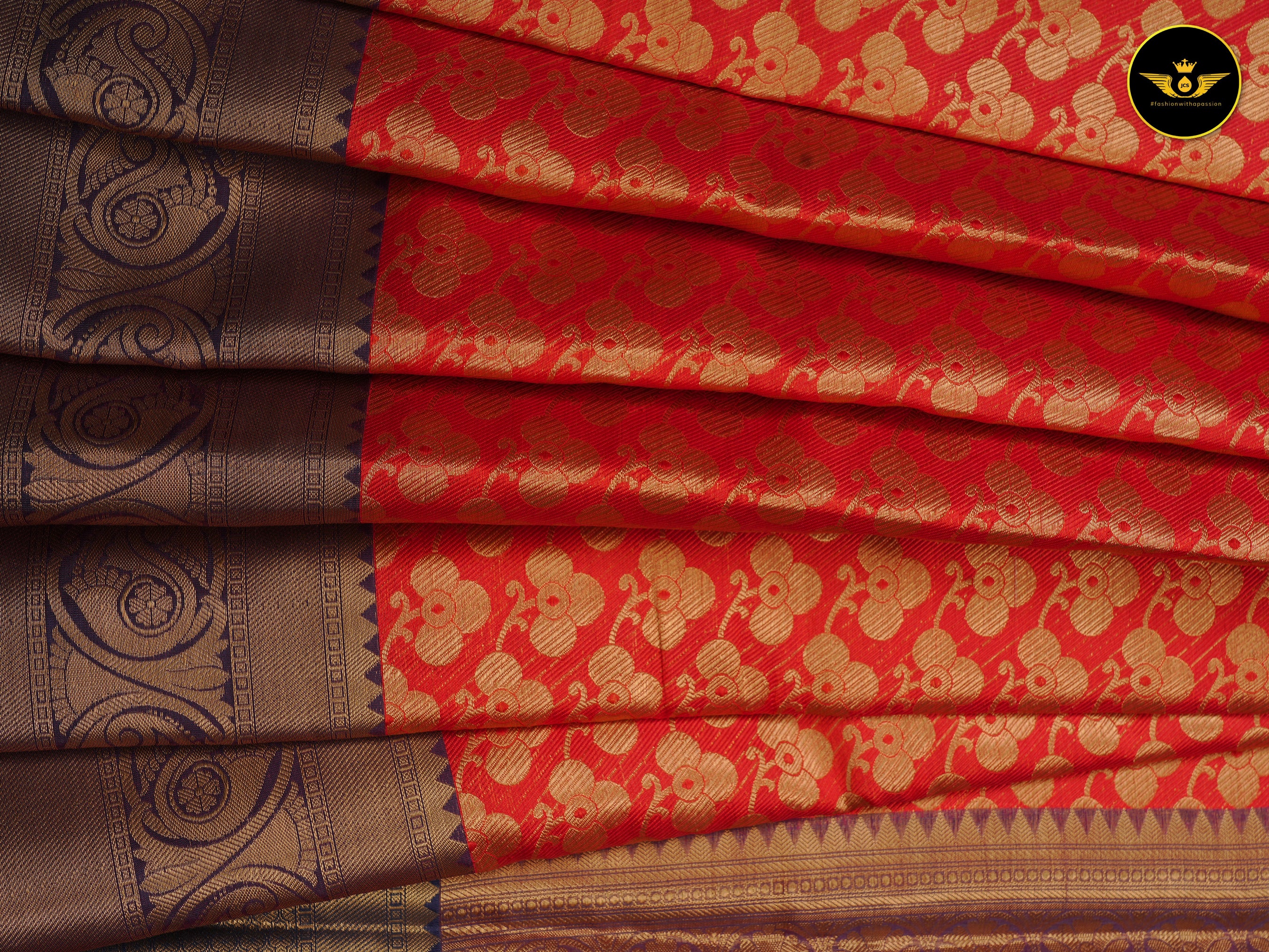 Kora Weaves Kancheepuram Style Saree With Brocade Blouse