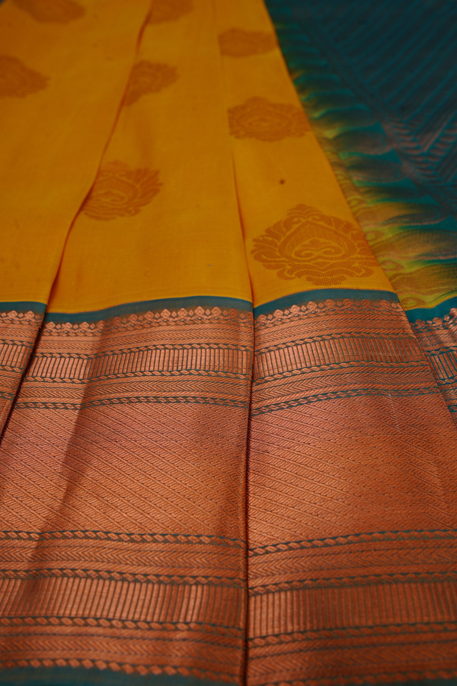 Handloom Double Warp Pure Silk Saree & Tailored Blouse Saree JCS Fashions