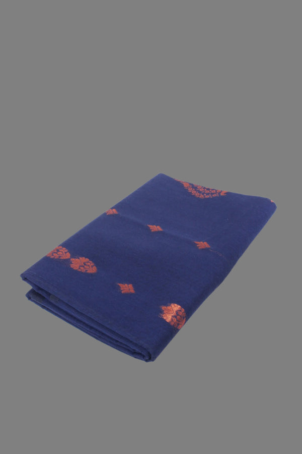 Exquisite Pure Silk-Cotton Saree: Lightweight Elegance with Large Motifs