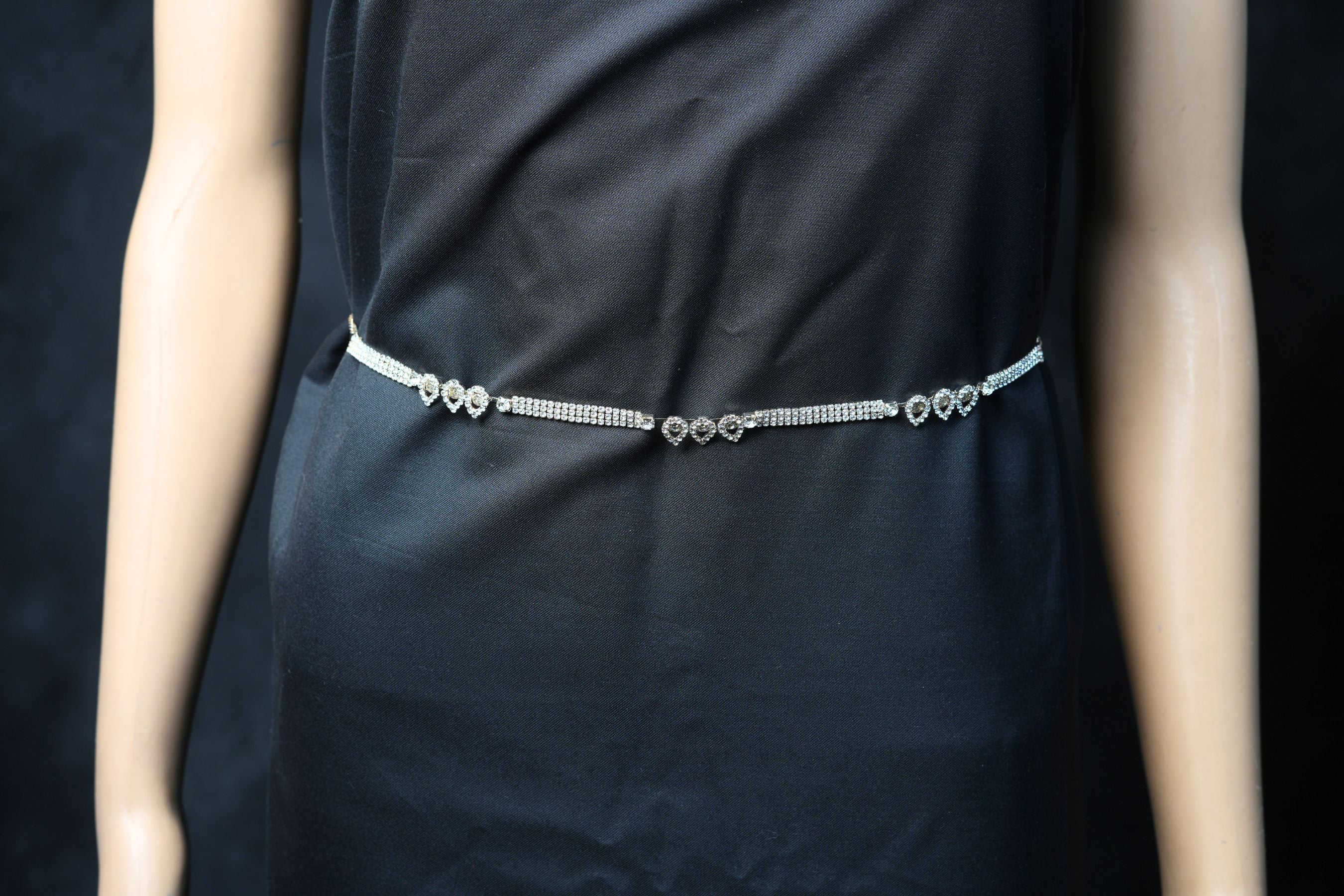 Elegant Silver Hip Chain with White Stones - Adjustable Glamour Accessory