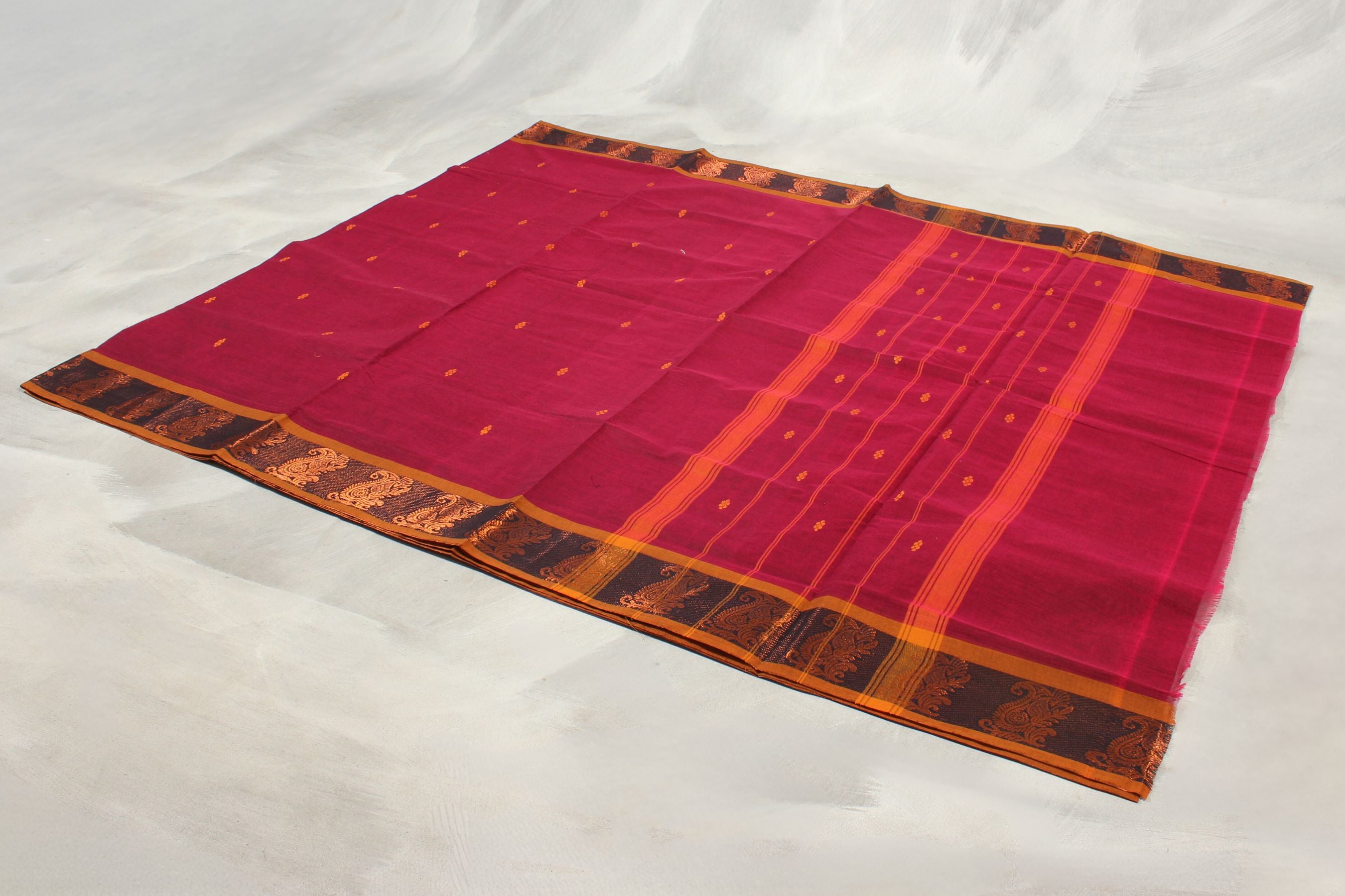 Timeless Elegance: Handcrafted Pure Cotton Saree with Distinctive Pallu