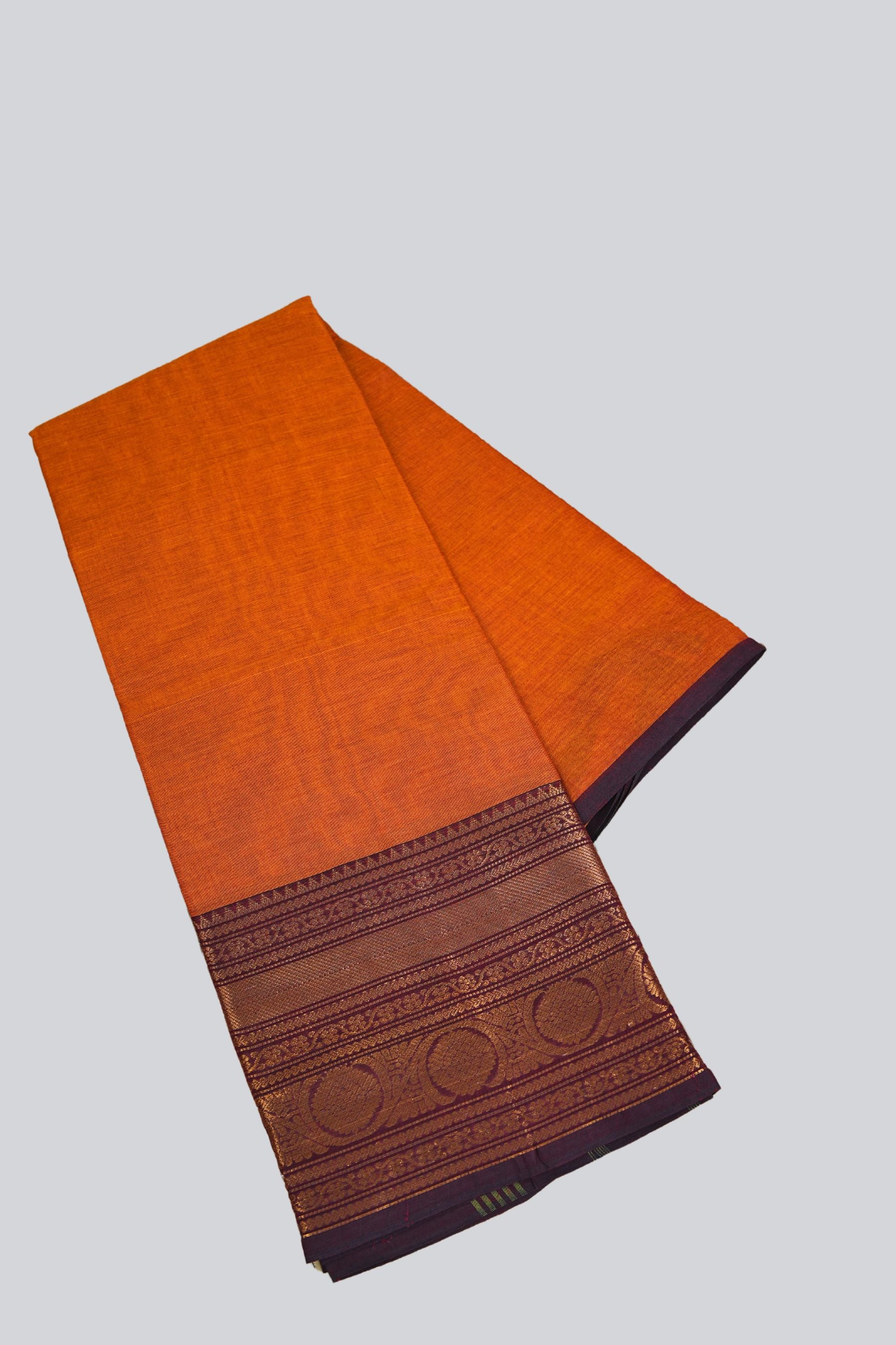 Authentic Chettinad Cotton Saree: 80-Count Weave for Timeless Elegance