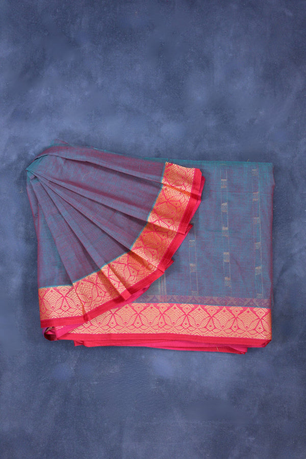 Elegant Cotton Saree with Rich Pallu: Combining Indian Tradition