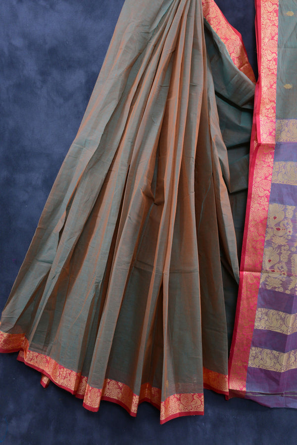 Elegant 100% Cotton Saree with Richly Woven Pallu - Indian Aesthetics