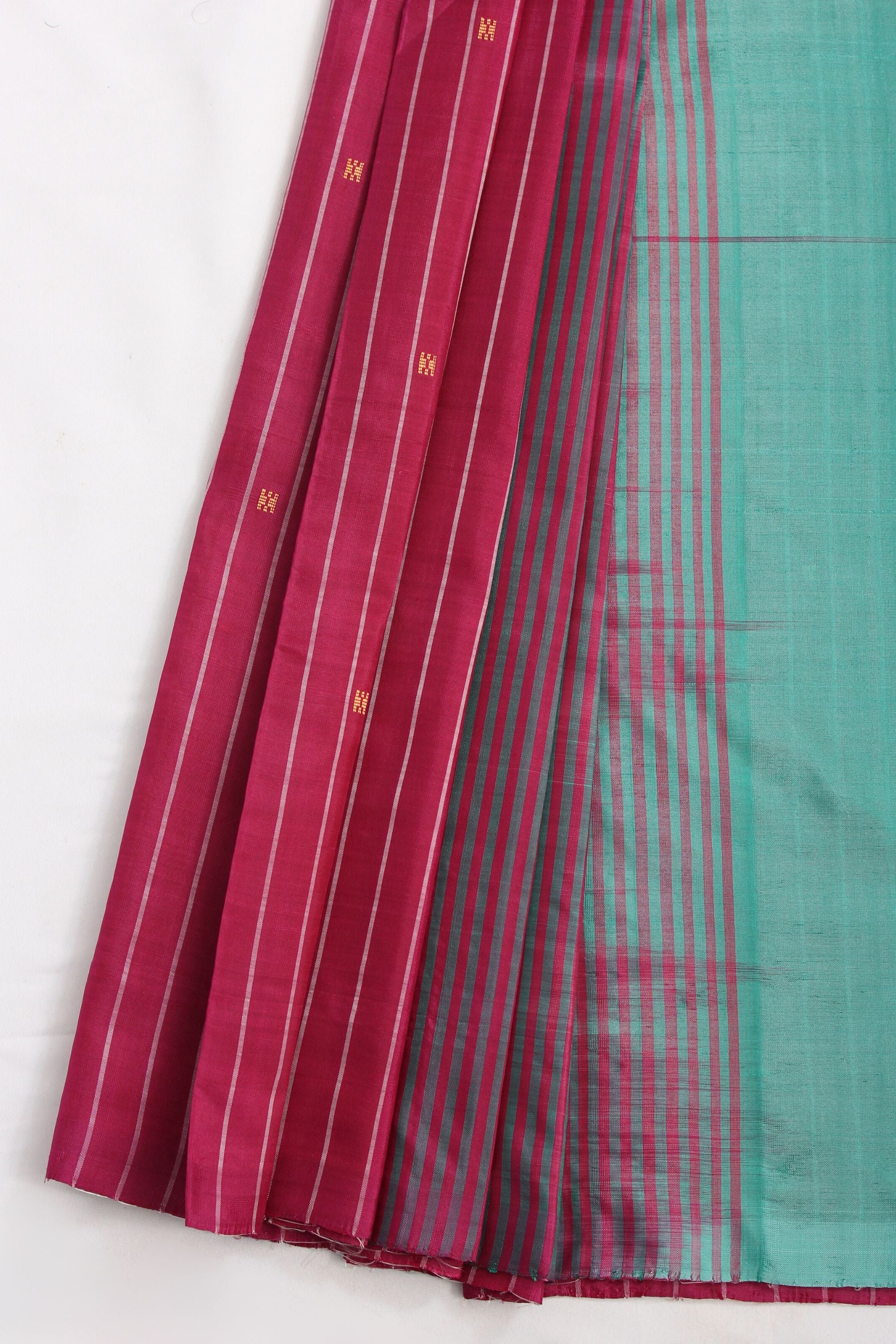 Elegant Banana Pith Saree: Traditional, Sustainable, & Borderless Beauty Saree JCS Fashions