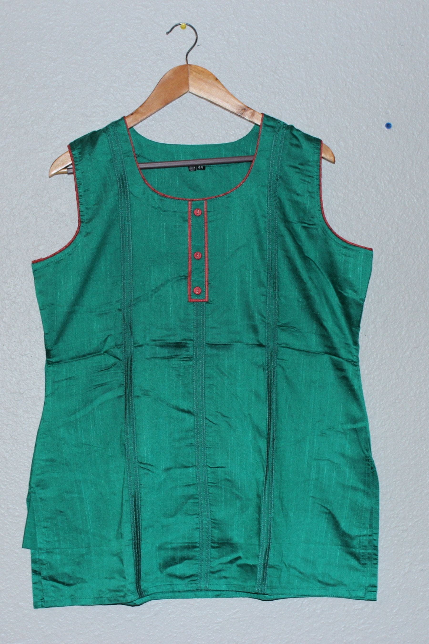 Dual Tone Elegance: 28" Silk Cotton Kurti at JCSFashions KURTI JCS Fashions Green XX-Large (44)