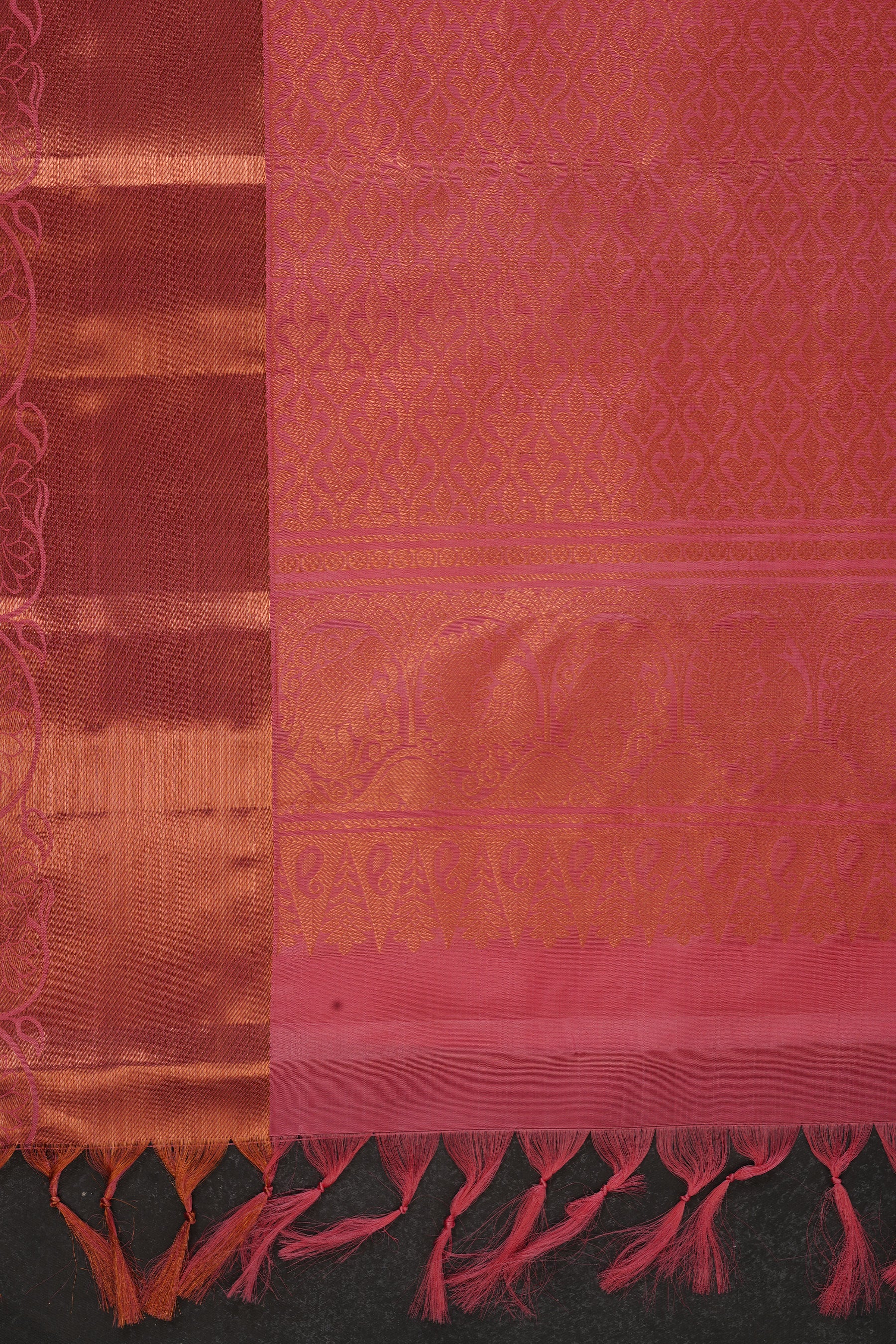 Handcrafted Elegance: Pure Handloom Silk Saree with Unique Border Saree JCS Fashions