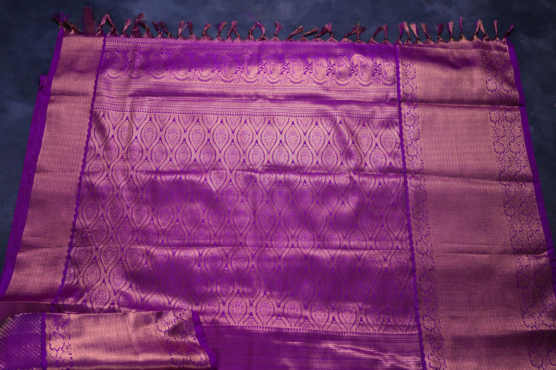 Handcrafted Pure Kanchipuram Silk Saree with Golden Butties