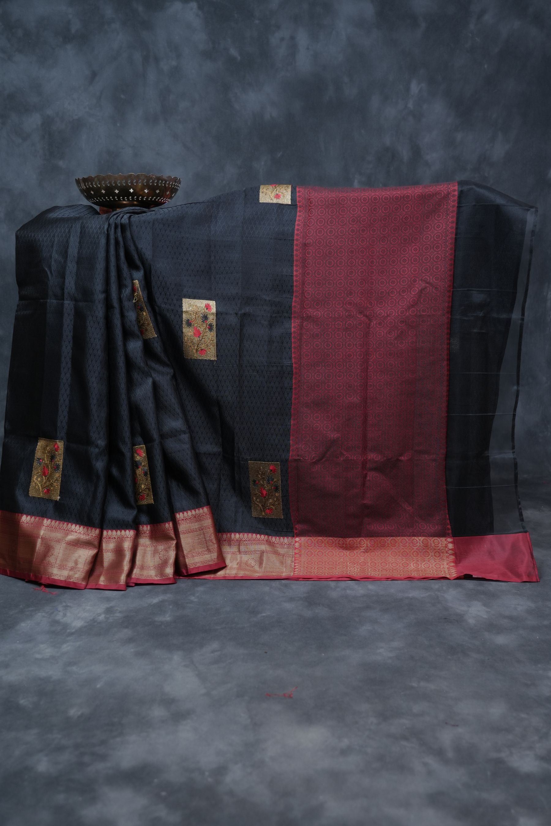 Kora Muslin Silk Saree, Embossed Design, Double-Side Border - Luxe Elegance