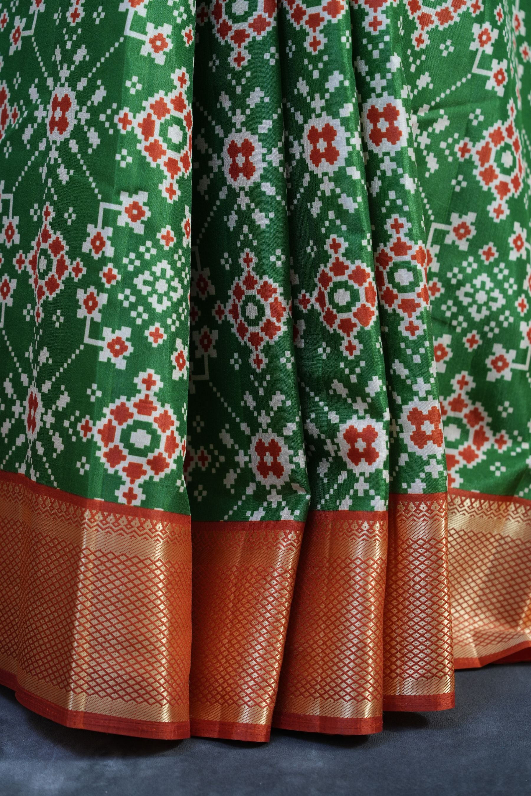 Exquisite Kanchipuram Semi Silk Ikkat Saree & Complementary Blouse Piece Saree JCS Fashions