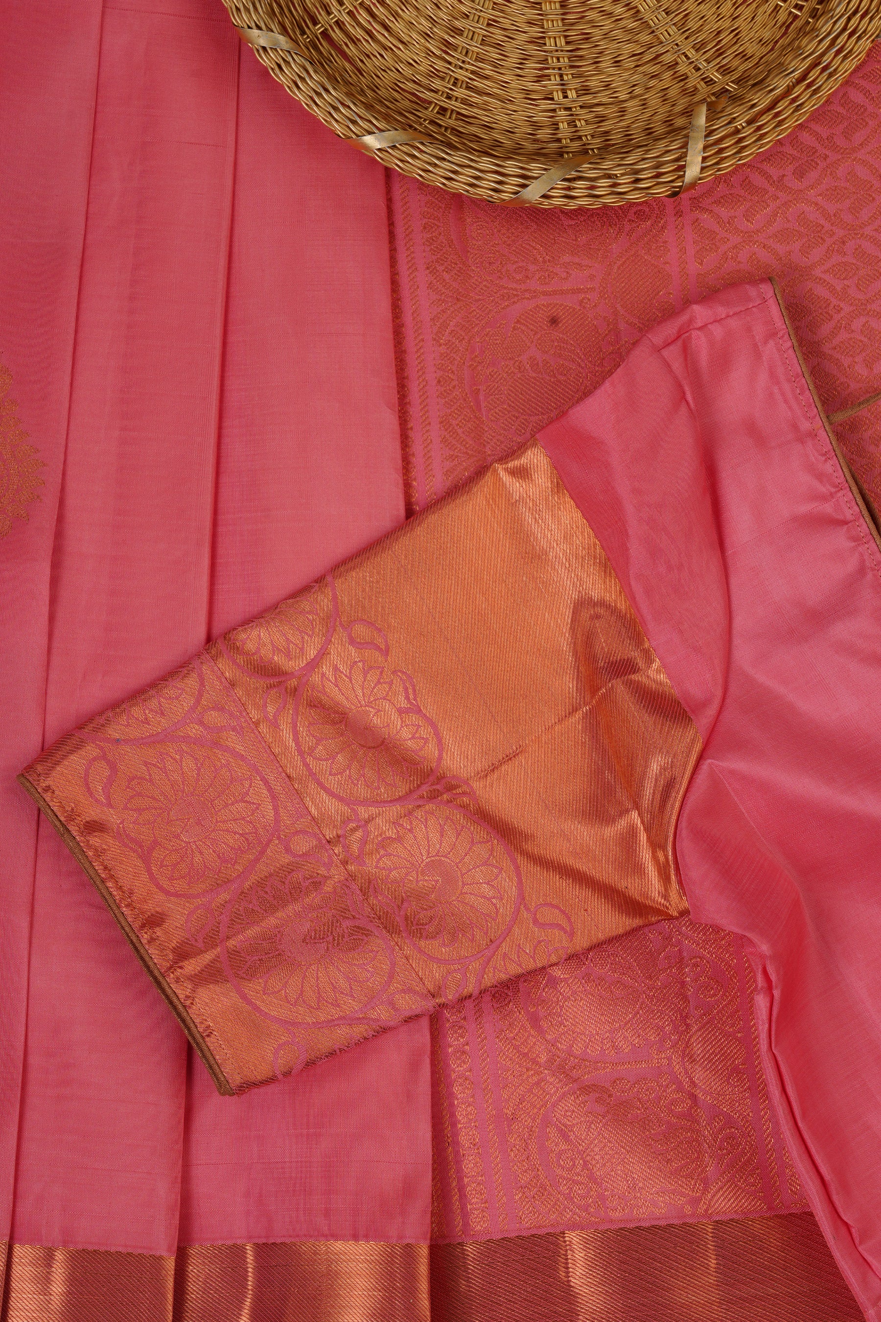 Handcrafted Elegance: Pure Handloom Silk Saree with Unique Border Saree JCS Fashions