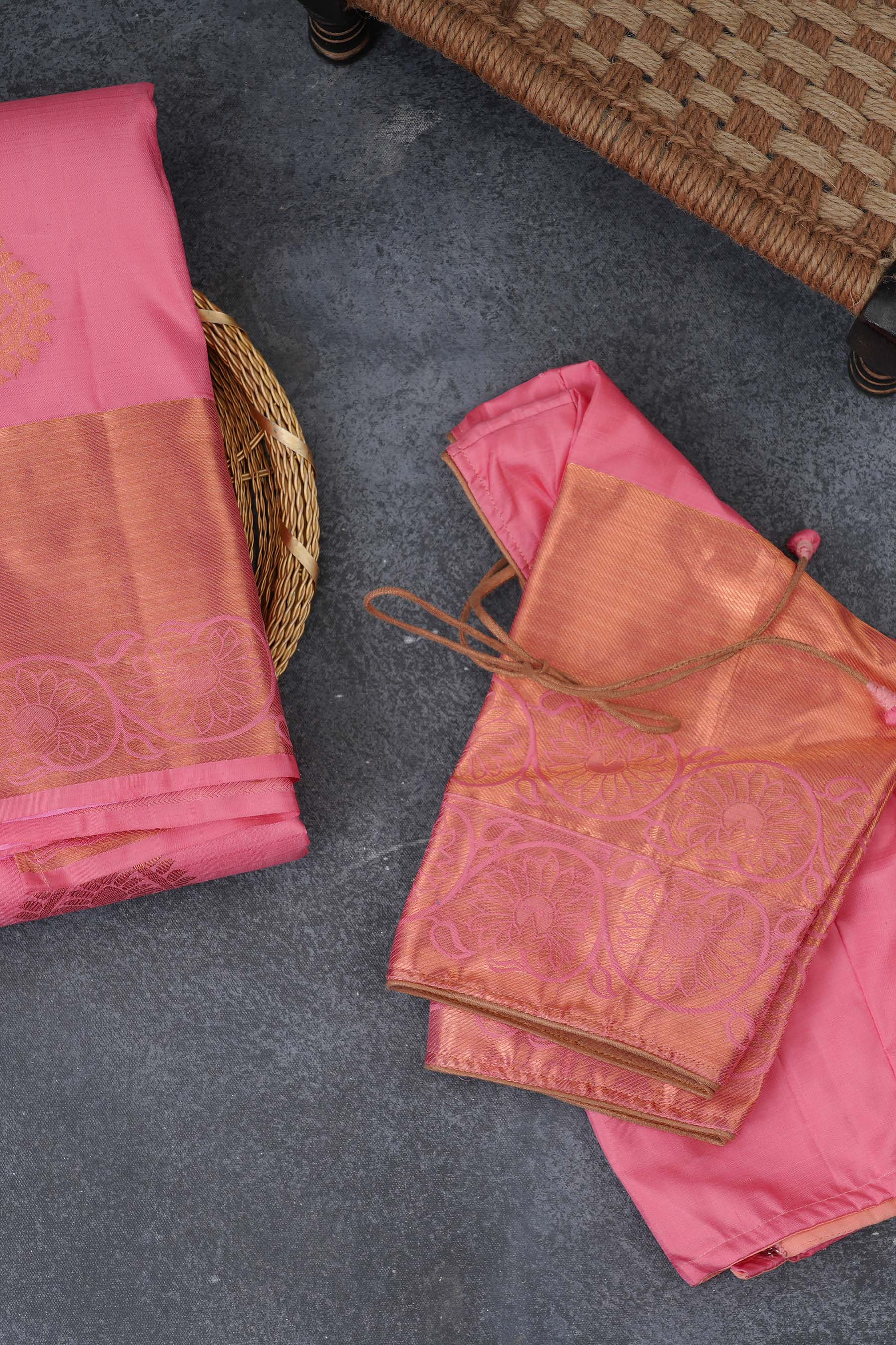 Handcrafted Elegance: Pure Handloom Silk Saree with Unique Border Saree JCS Fashions