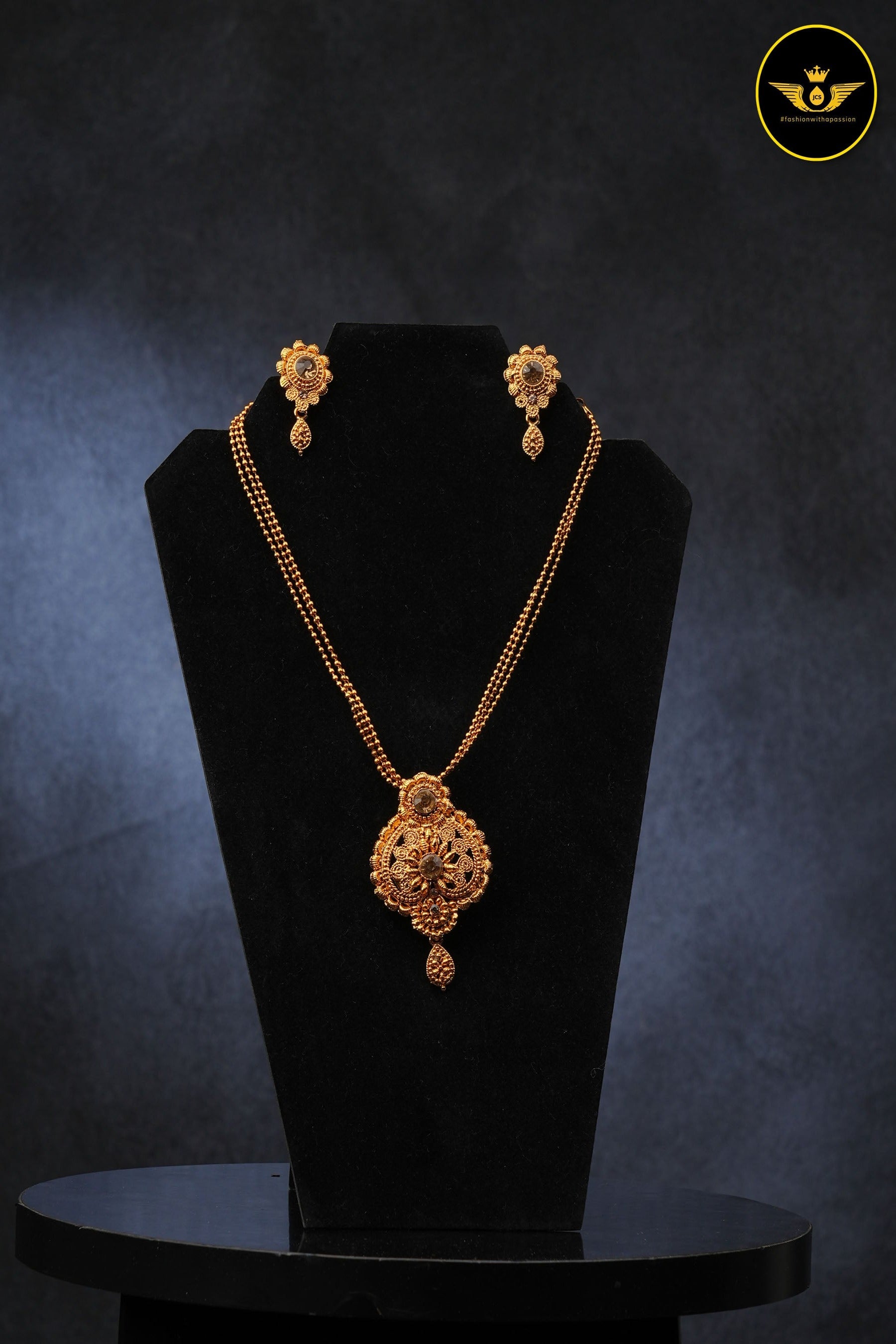 Golden Temple Jewelry Set: Matte Finish and Intricate Stone Work Jewelry JCS Fashions