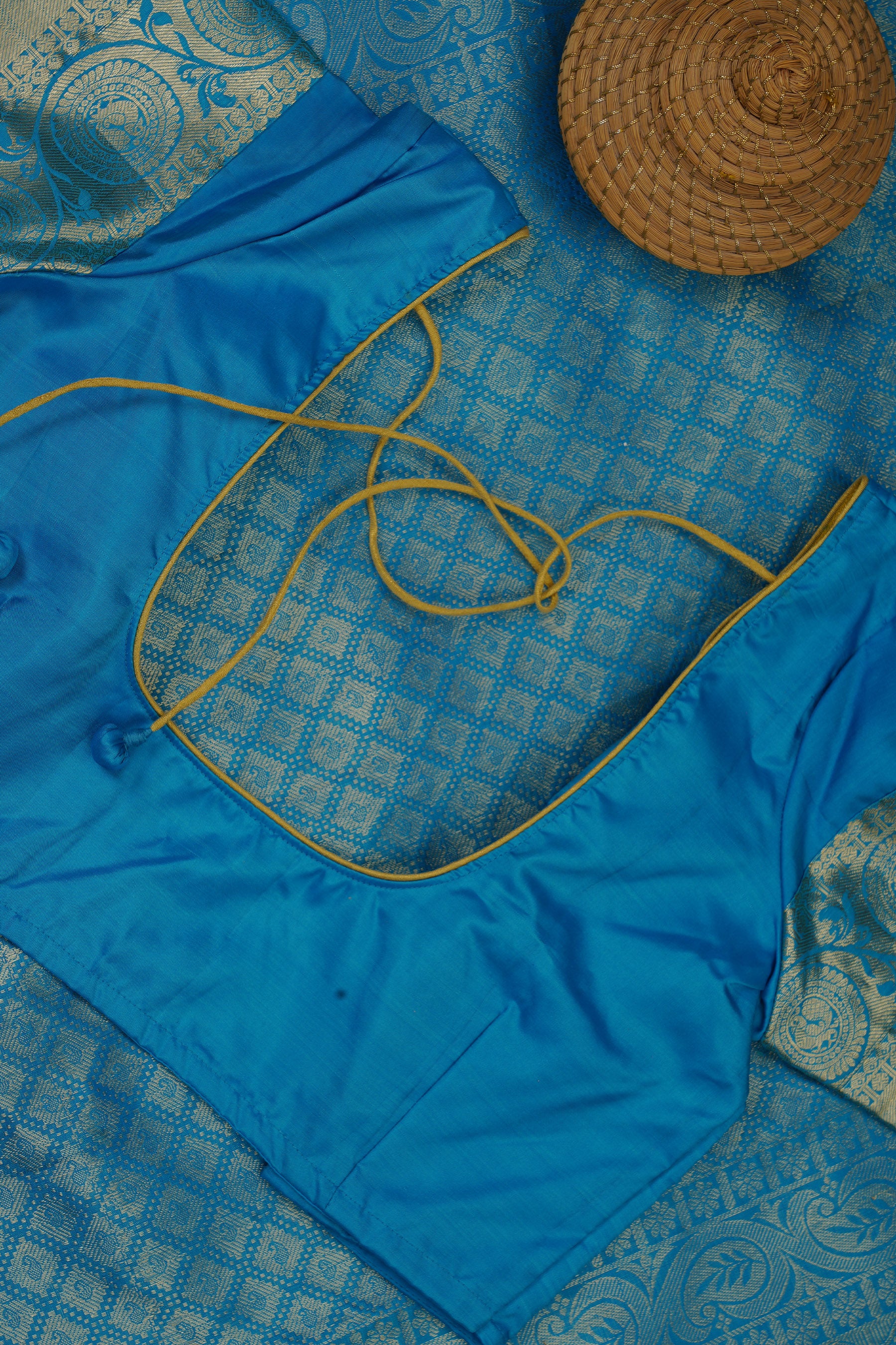 Elegant Kanchipuram Handloom Silk Masterpiece with Grand Pallu in Blue Saree JCS Fashions