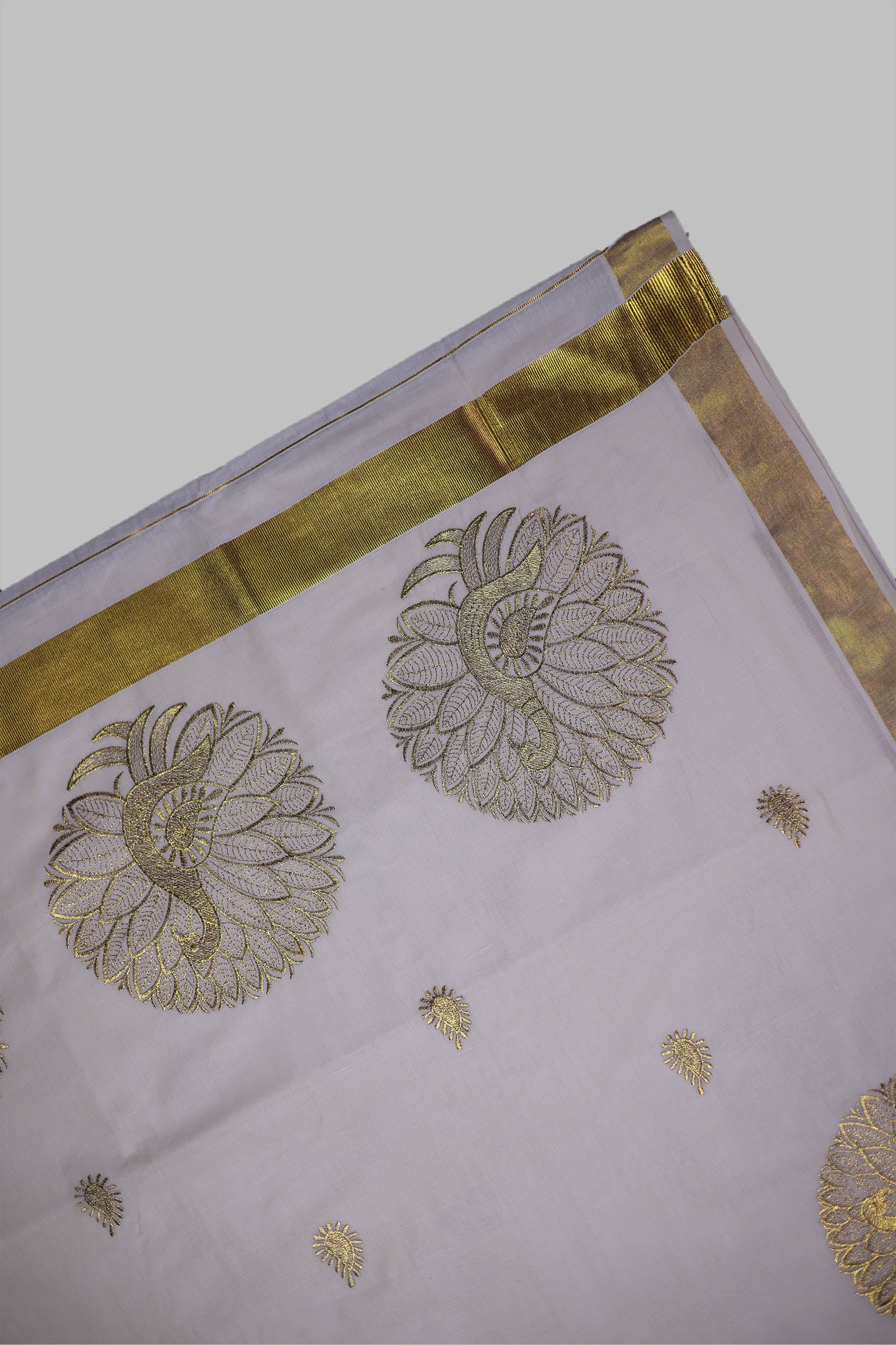 Elegant Kerala Cotton Saree with Peacock Motifs & Gold Zari Border Saree JCS Fashions