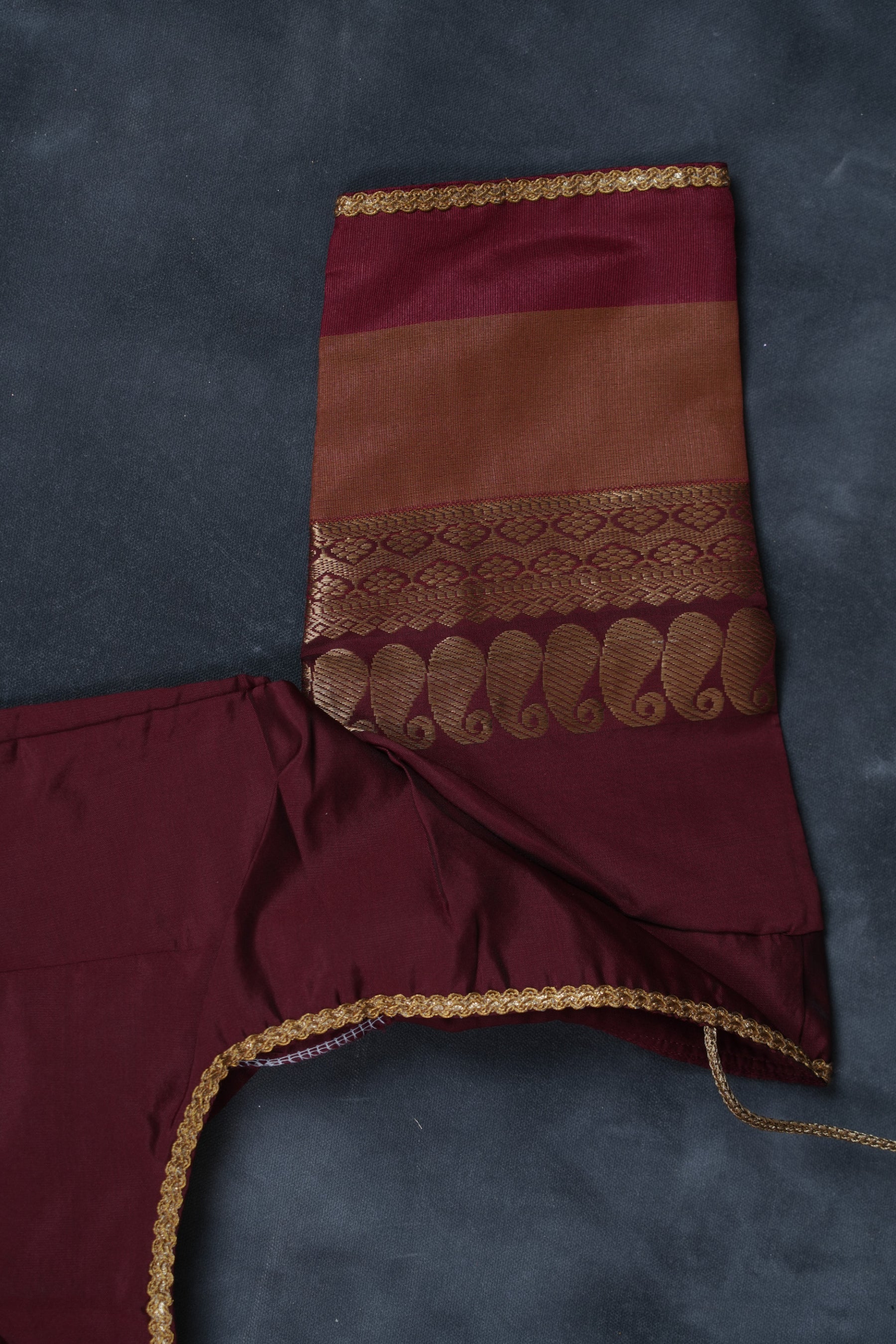 Silk Cotton Saree with Zari Border, Line Pallu and Stitched Blouse