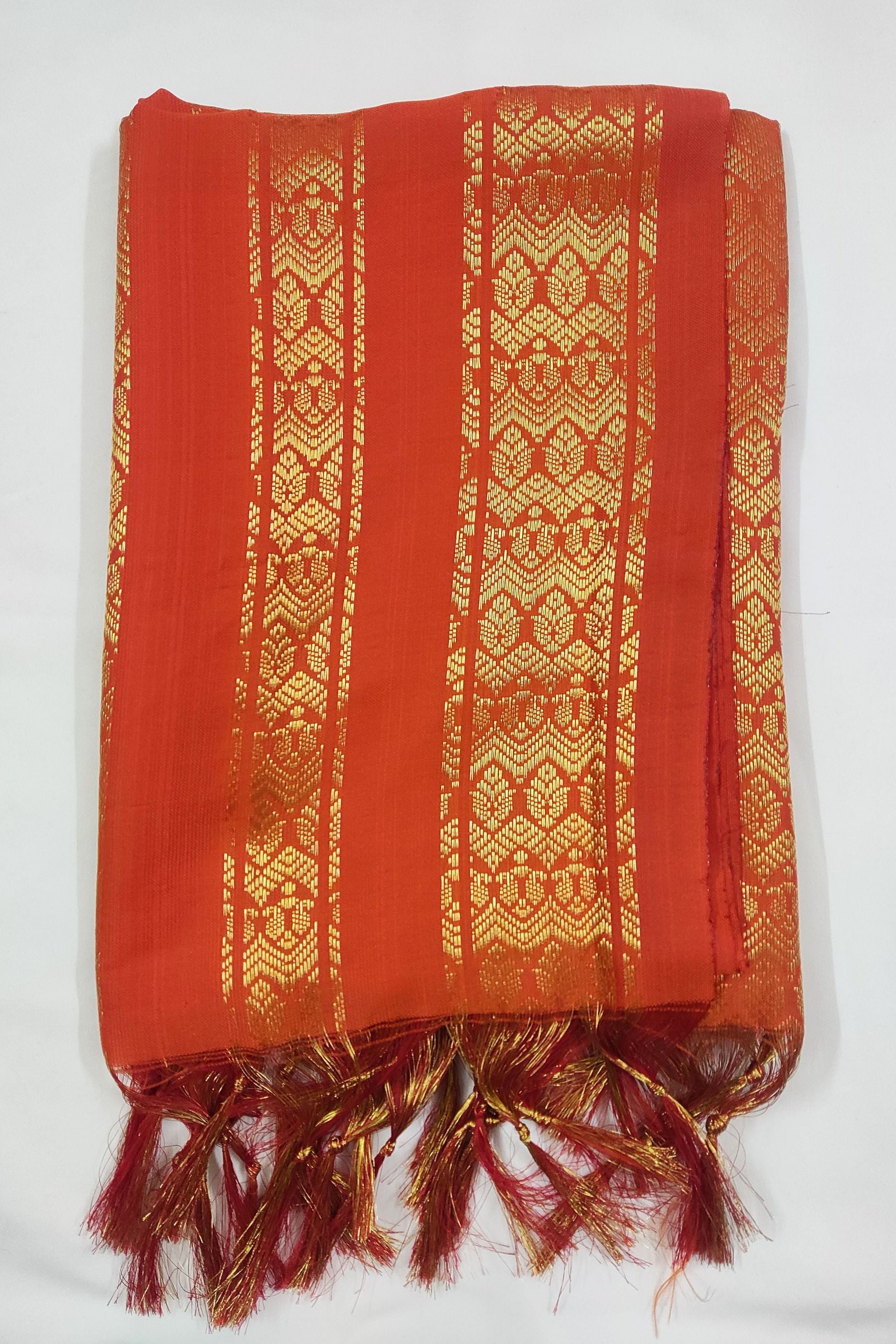 Elegant Ponnadai Shawl by JCSFashions - Blend of Tradition and Style Shawl JCS Fashions Orange 2 meters