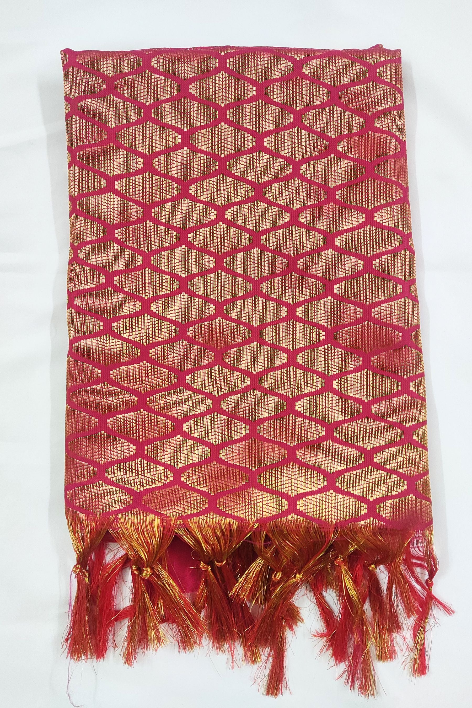 Elegant Ponnadai Shawl by JCSFashions - Blend of Tradition and Style Shawl JCS Fashions