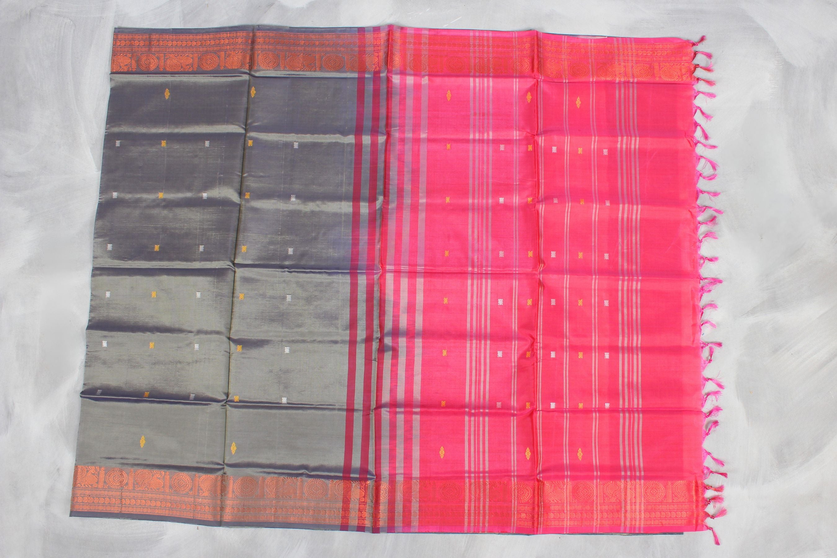 Ethically Sourced Vaazhai Naar Saree with Tradition-Inspired Zari Border Saree JCS Fashions