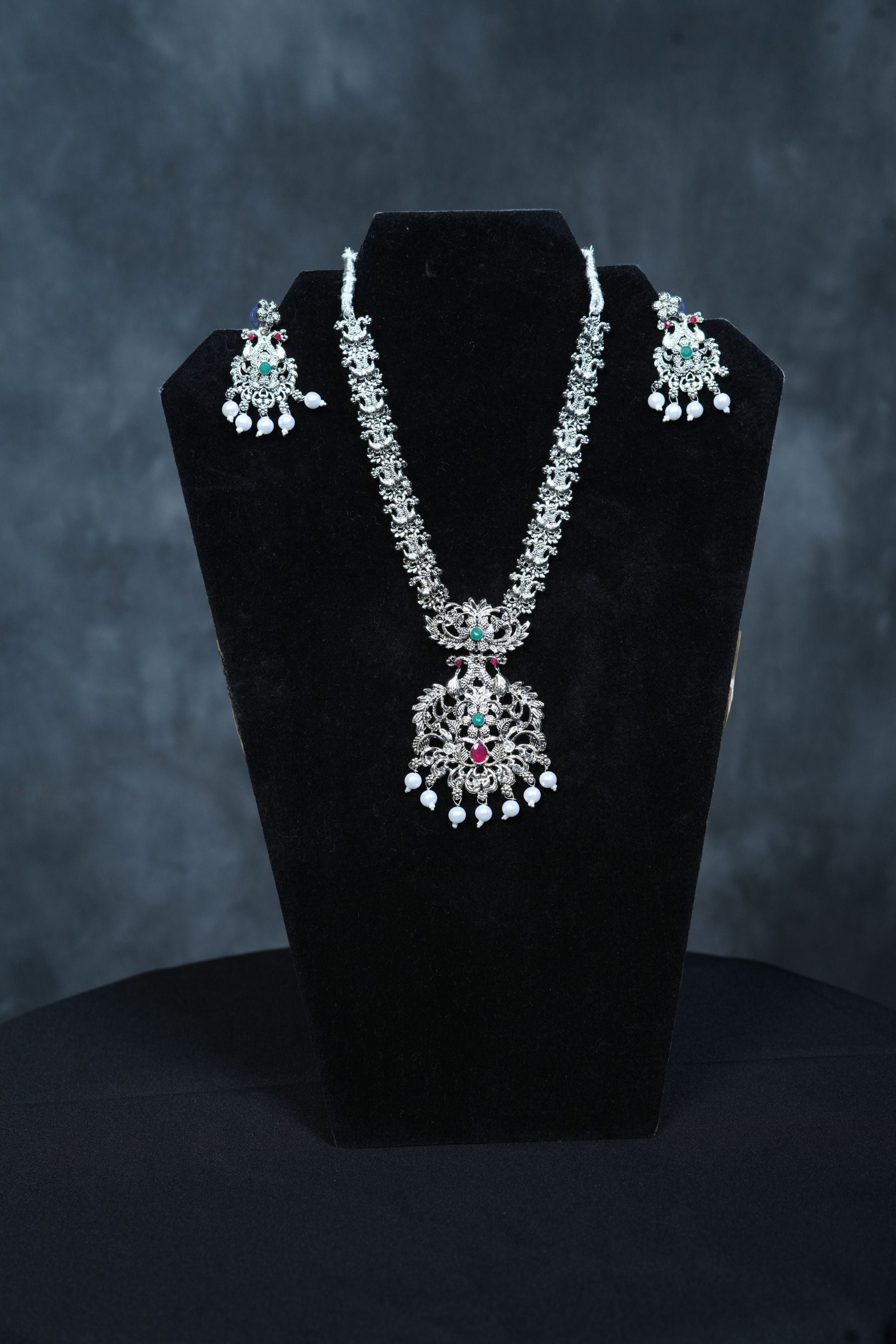 Sparkling Elegance: Silver Polish Neckset at JCS Fashions Jewelry JCS Fashions Silver