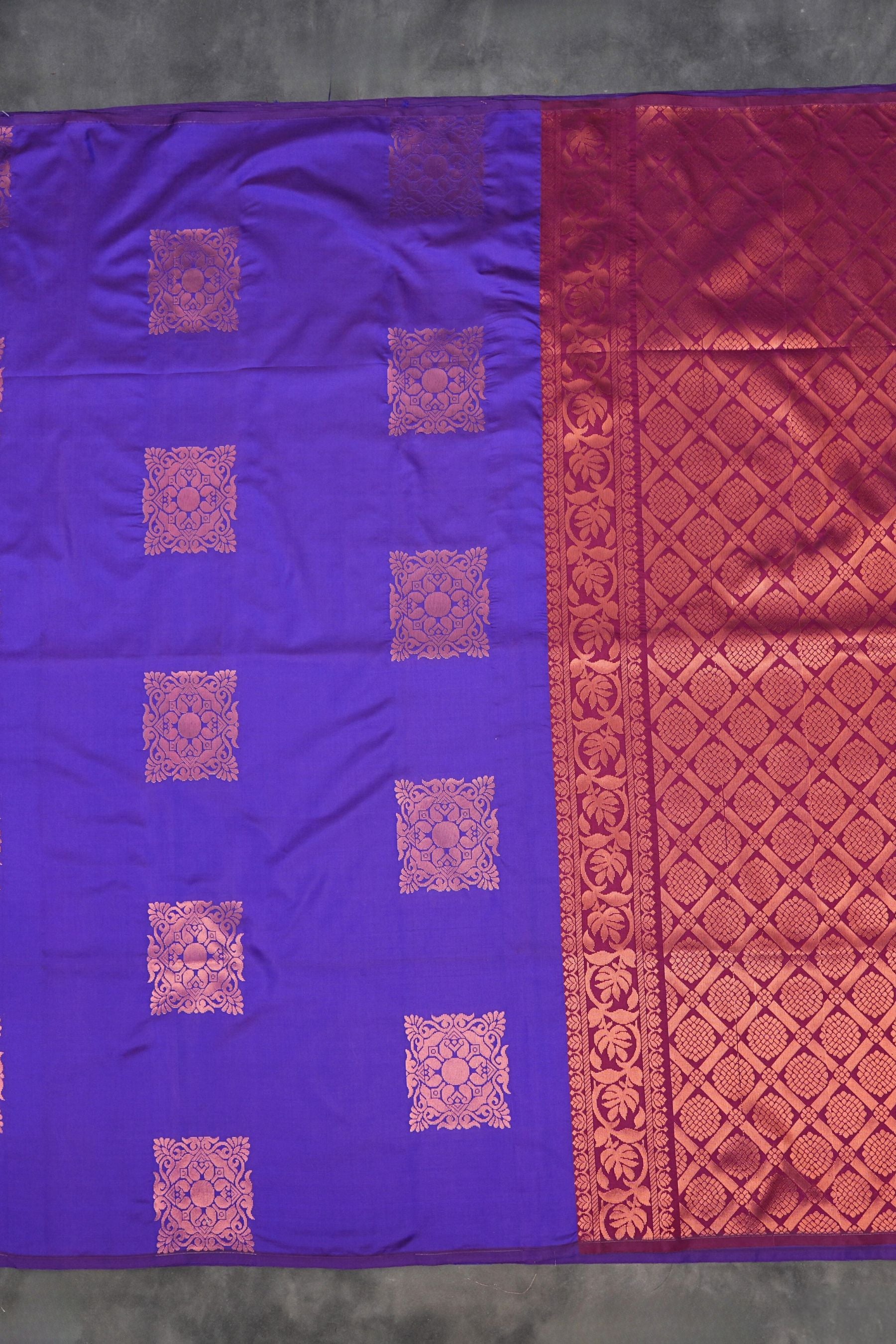 Kanchipuram Blended Silk Saree - Borderless & Vibrant for Special Events