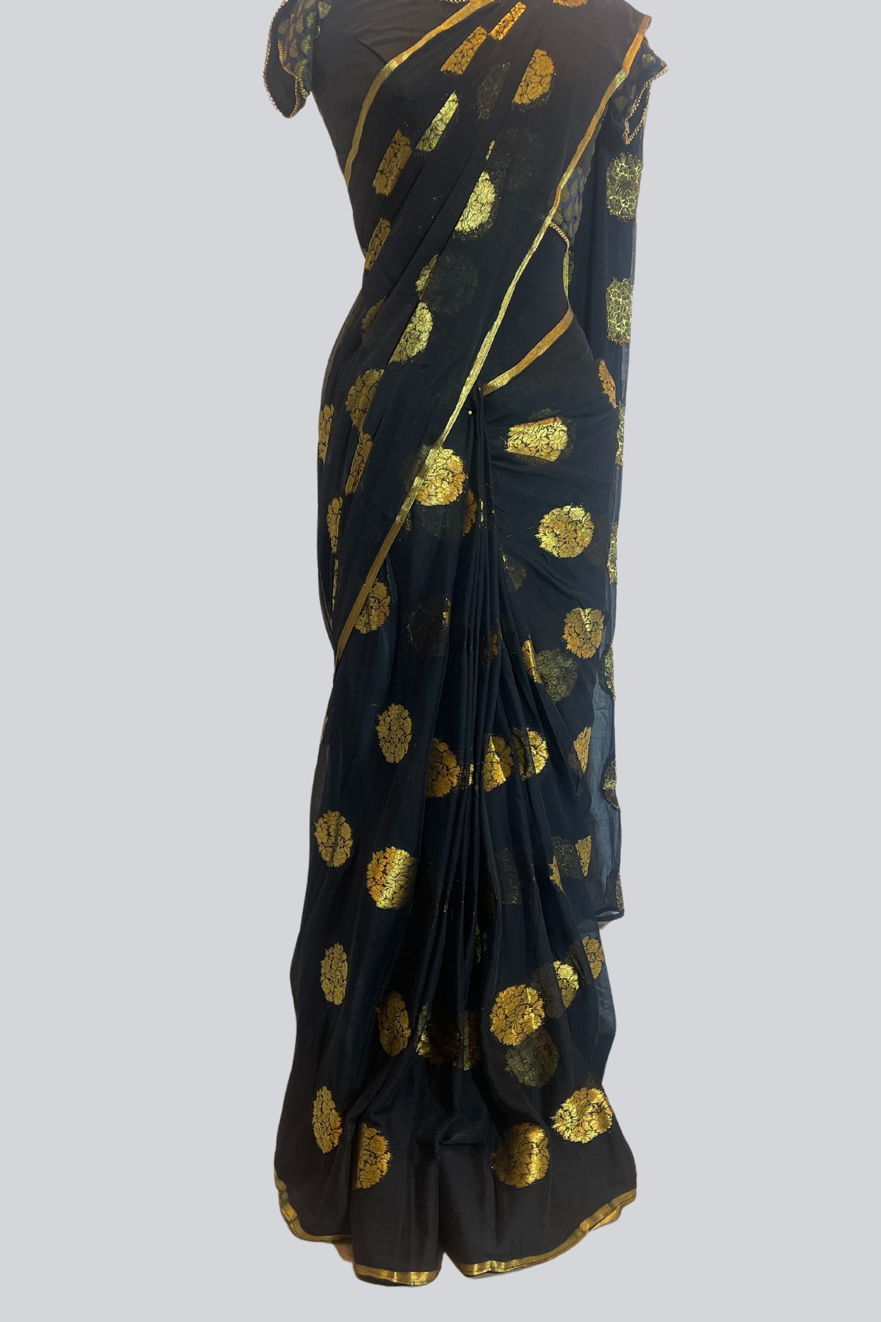 Lightweight Wrinkle Chiffon Saree with Gold Zari Buttes Saree JCS Fashions