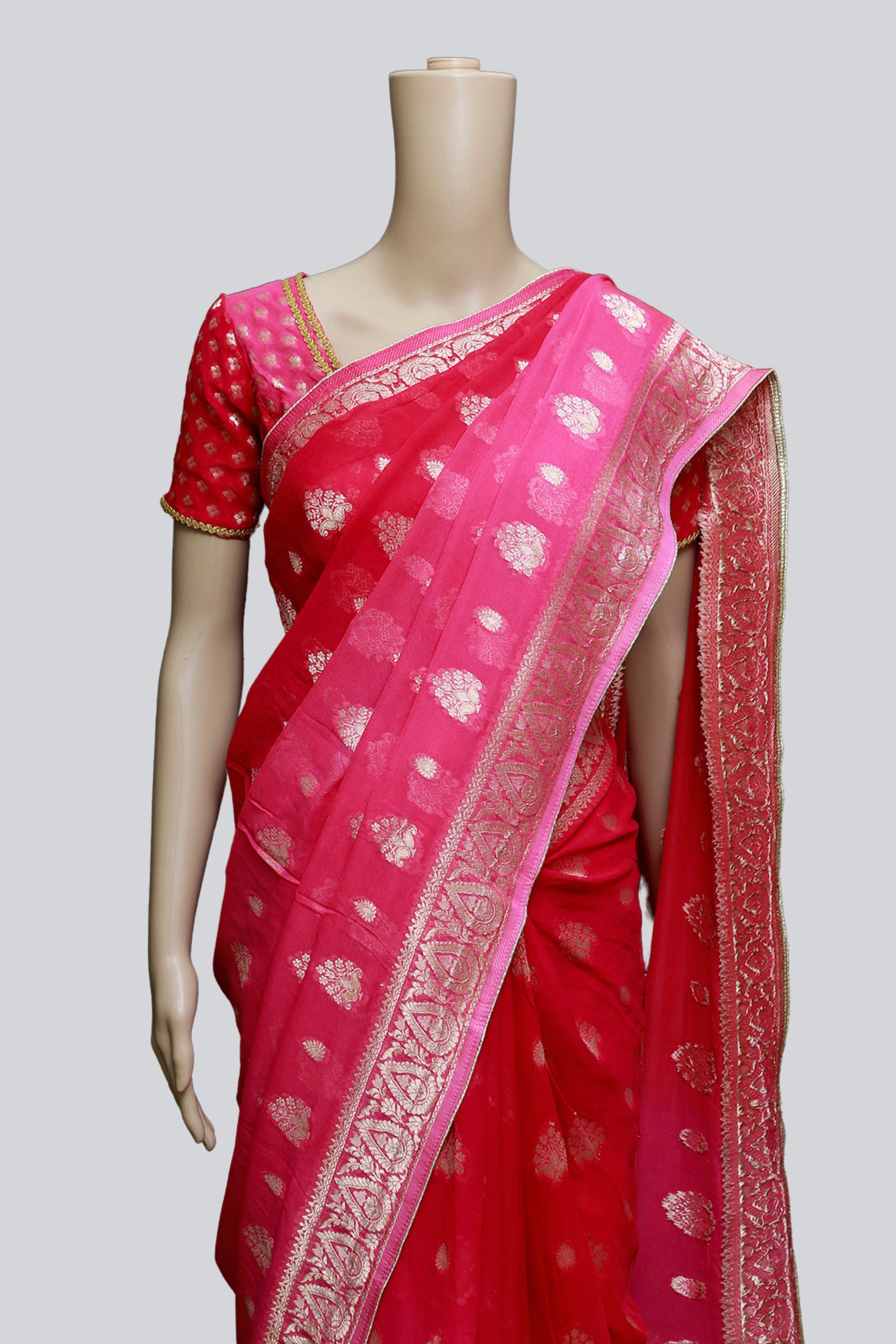 Bananas Georgette Saree In Shade Of Pink With Fully stitched Blouse