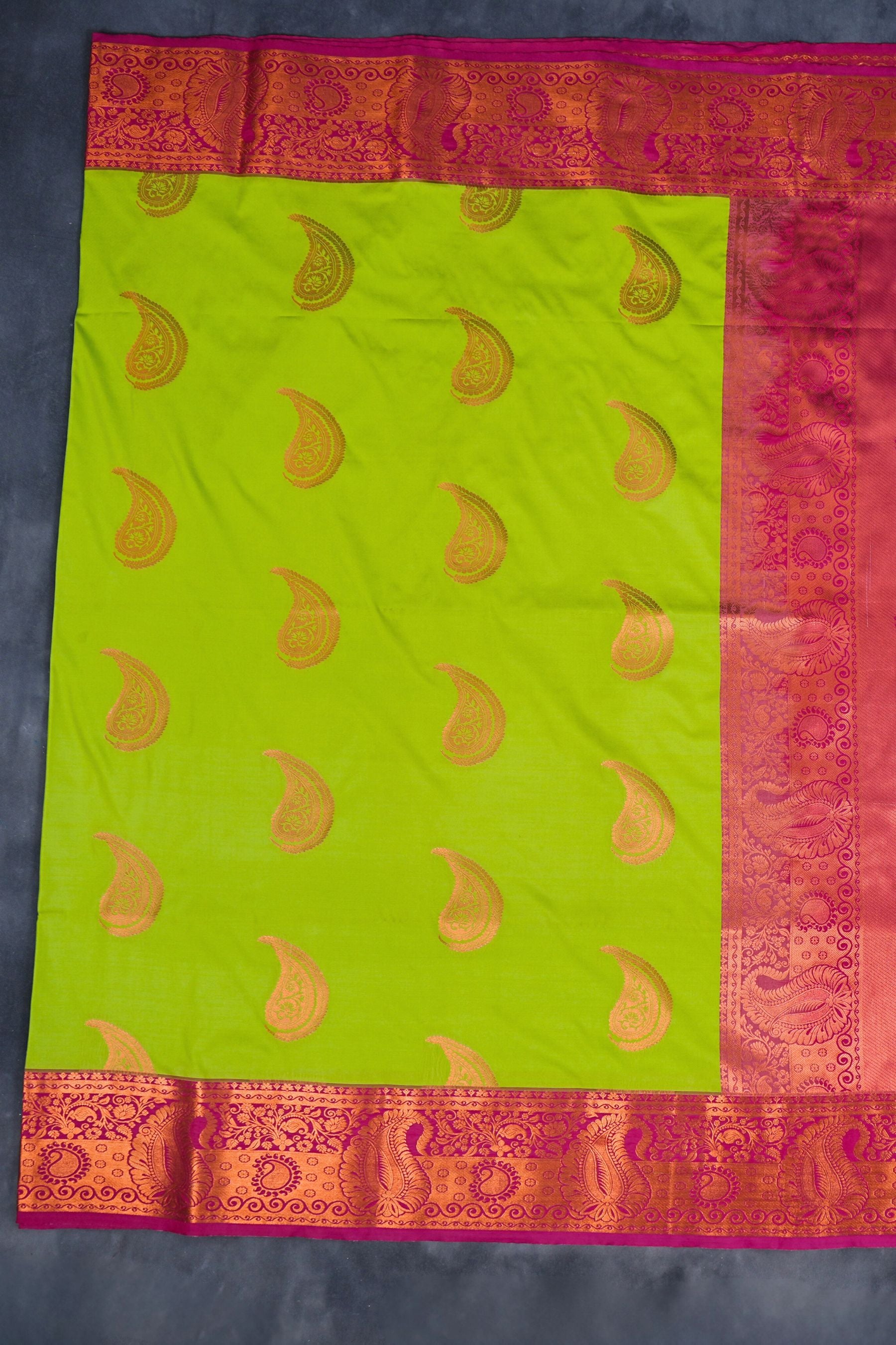 Luxurious Kanchipuram Blended Silk Saree - Radiate Grace & Elegance