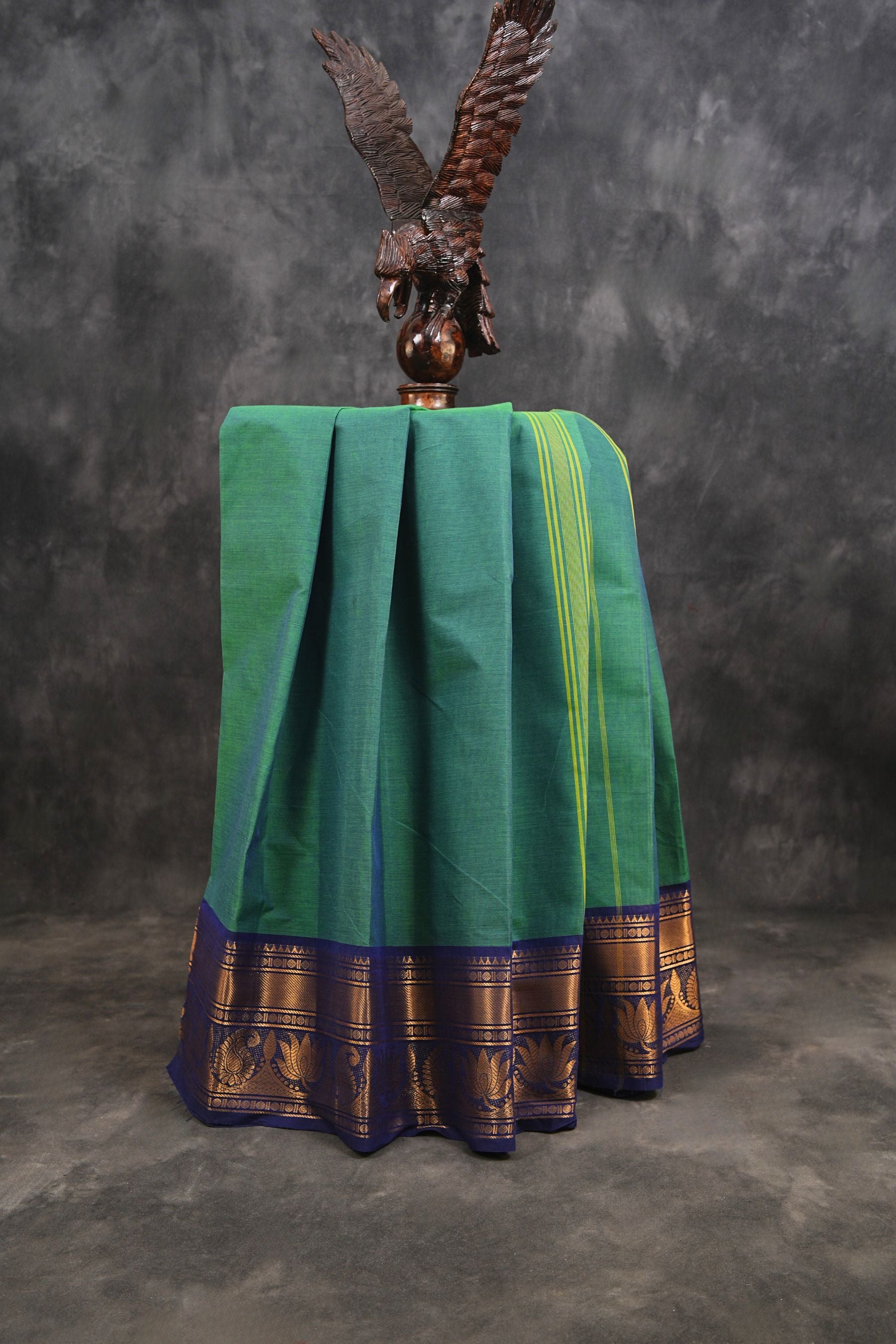 Chettinad Cotton Saree: Traditional Elegance & Superior Craftsmanship