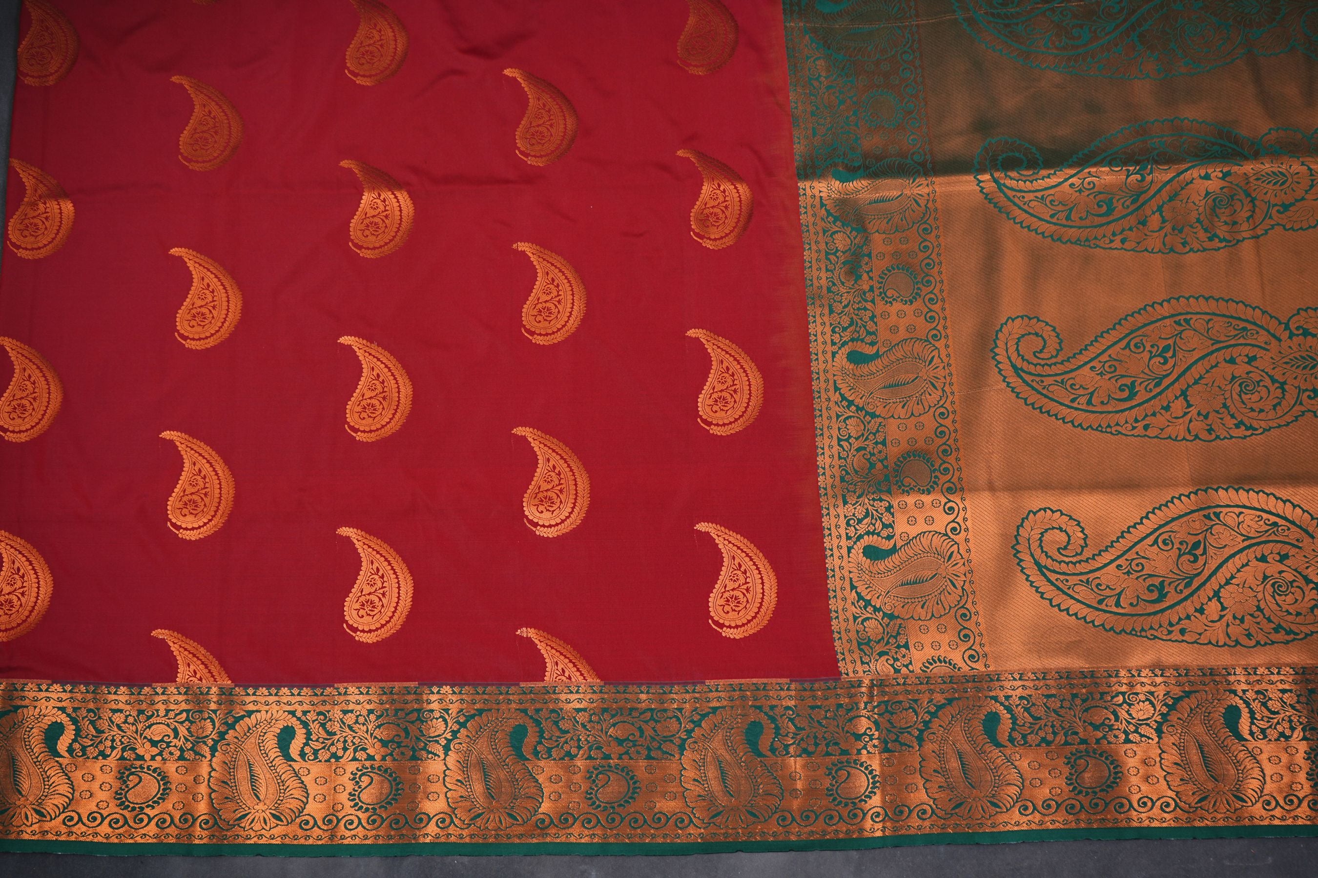 Elegant Kanchipuram Blended Silk Saree: Embrace Tradition and Style Saree JCS Fashions