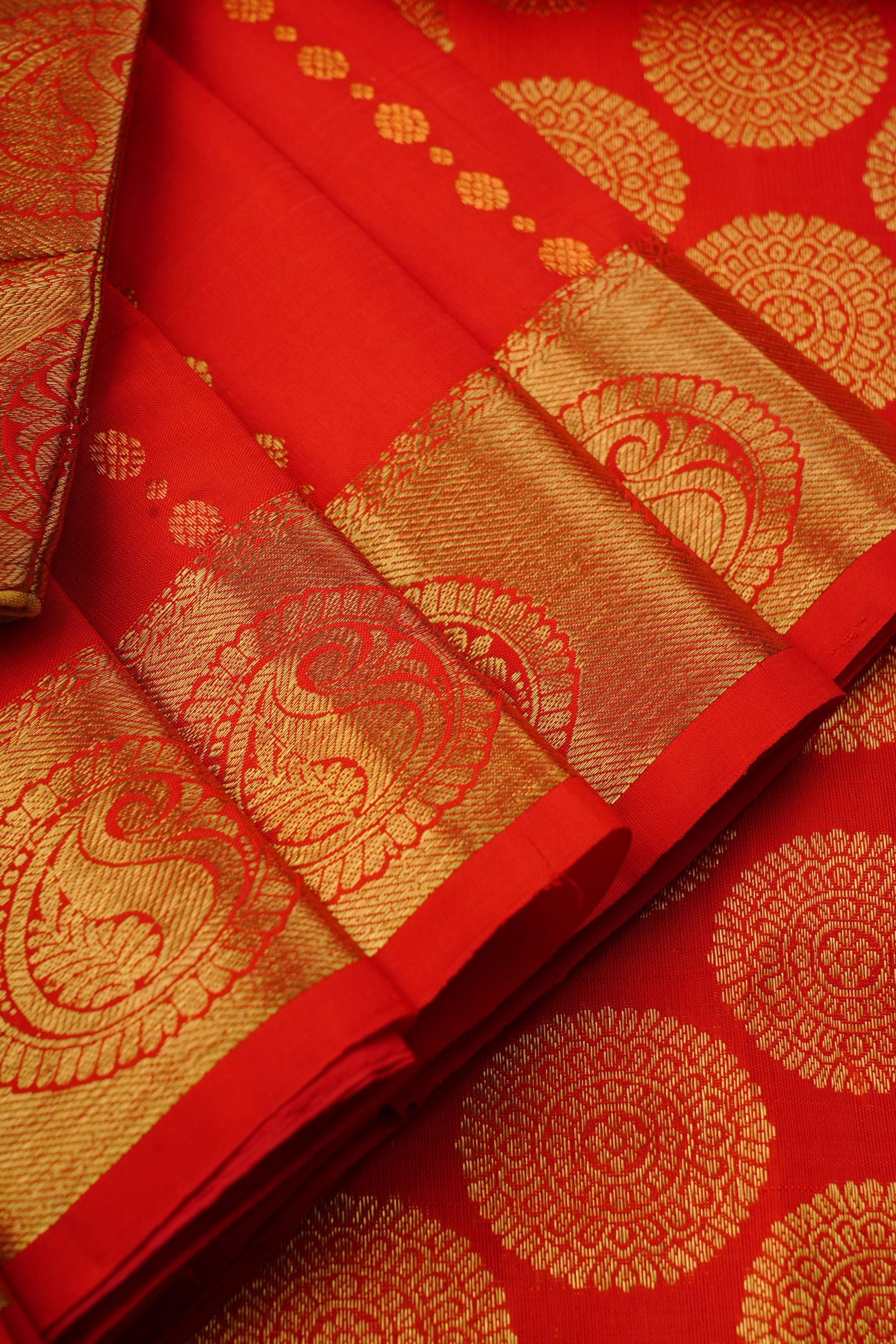 Pure Kanchipuram Saree: Gold and Copper Zari Butties & Stitched Blouse SAREE JCS Fashions