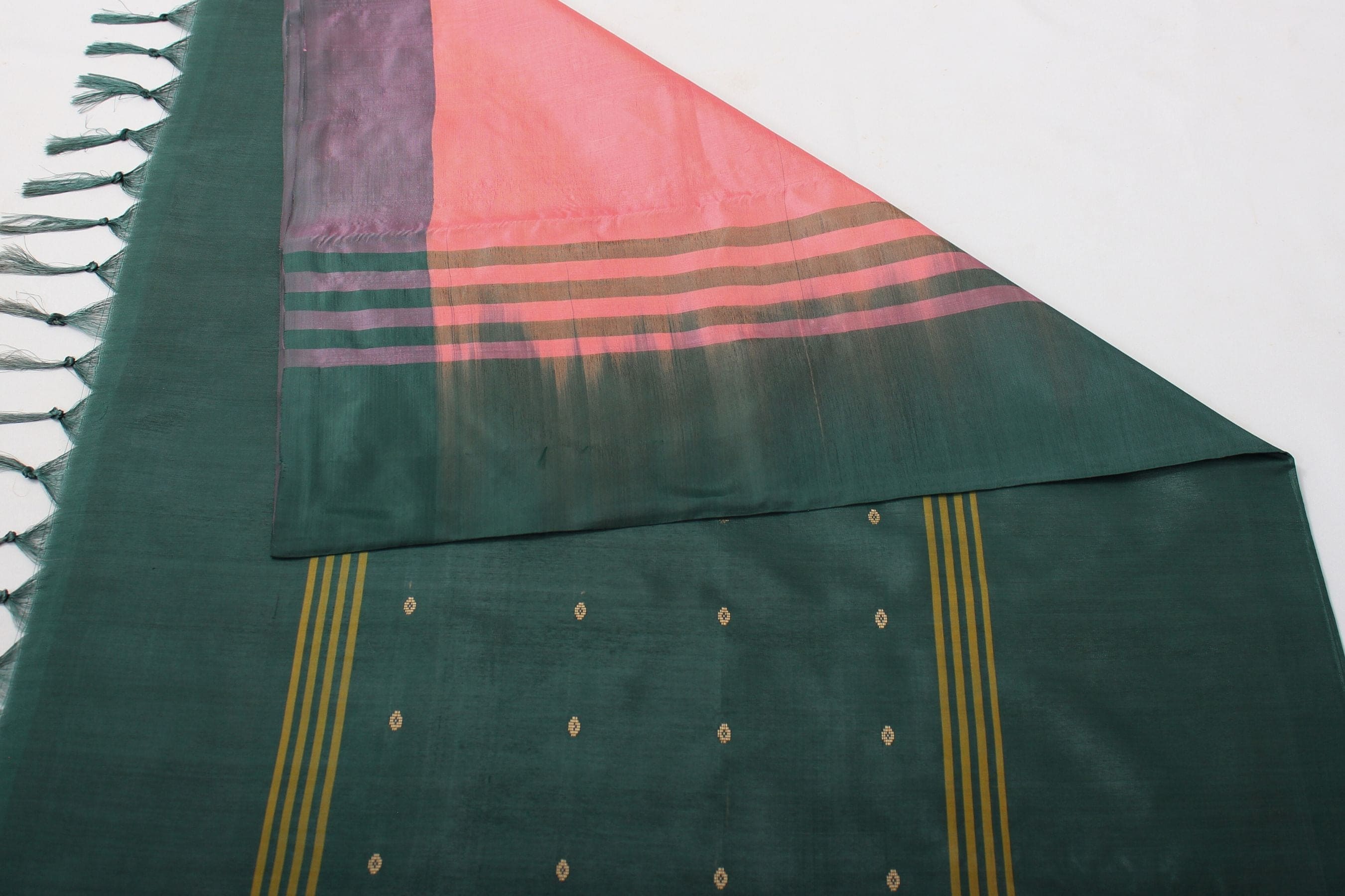 Eco-Friendly Vaazhai Naar Saree: Embrace Elegance in Tradition Saree JCS Fashions