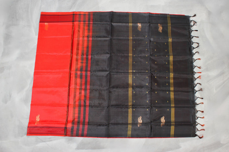 Elegant Handwoven Banana Pith Saree - Sustainable & Versatile Ethnic Chic