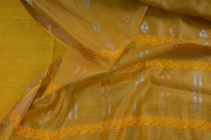 Regal Golden Silk-Cotton Saree: Lightweight & Handcrafted by JCSFashions