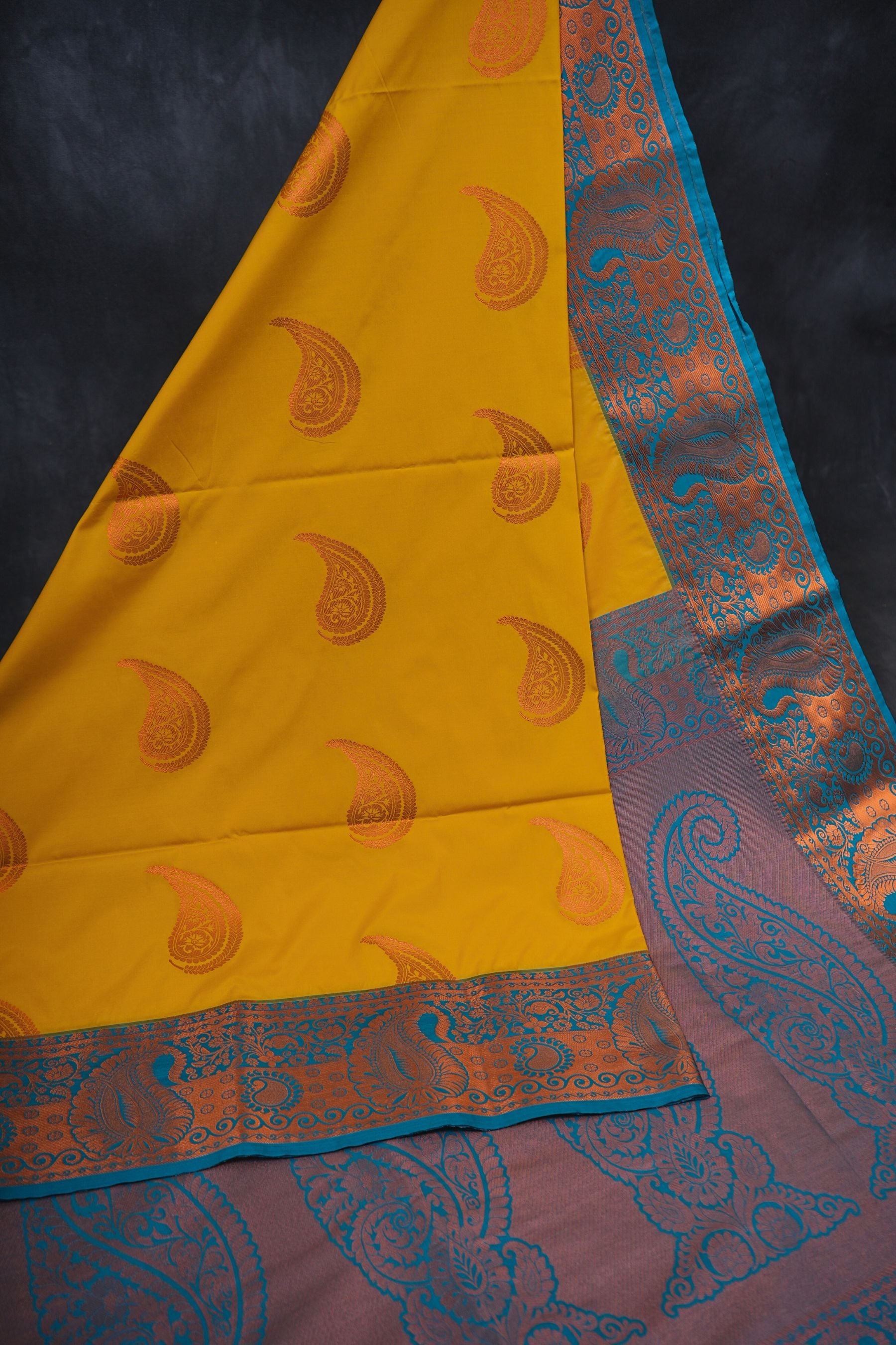 Kanchipuram Blended Silk Saree with Rich Pallu & Dual Border Designs Saree JCS Fashions