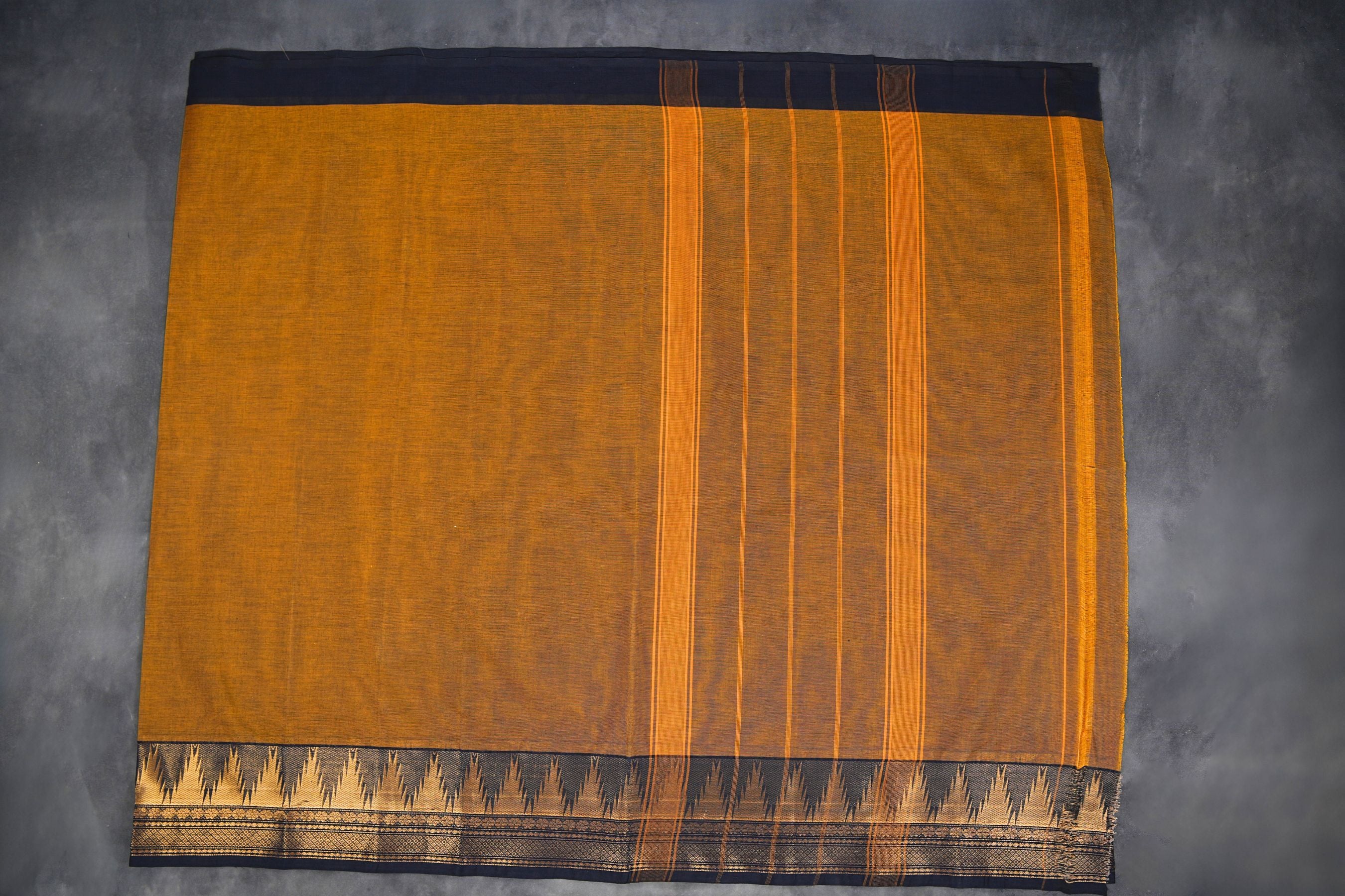 Traditional 80-count Chettinad Cotton Saree with Elegant Line Pallu Saree JCS Fashions