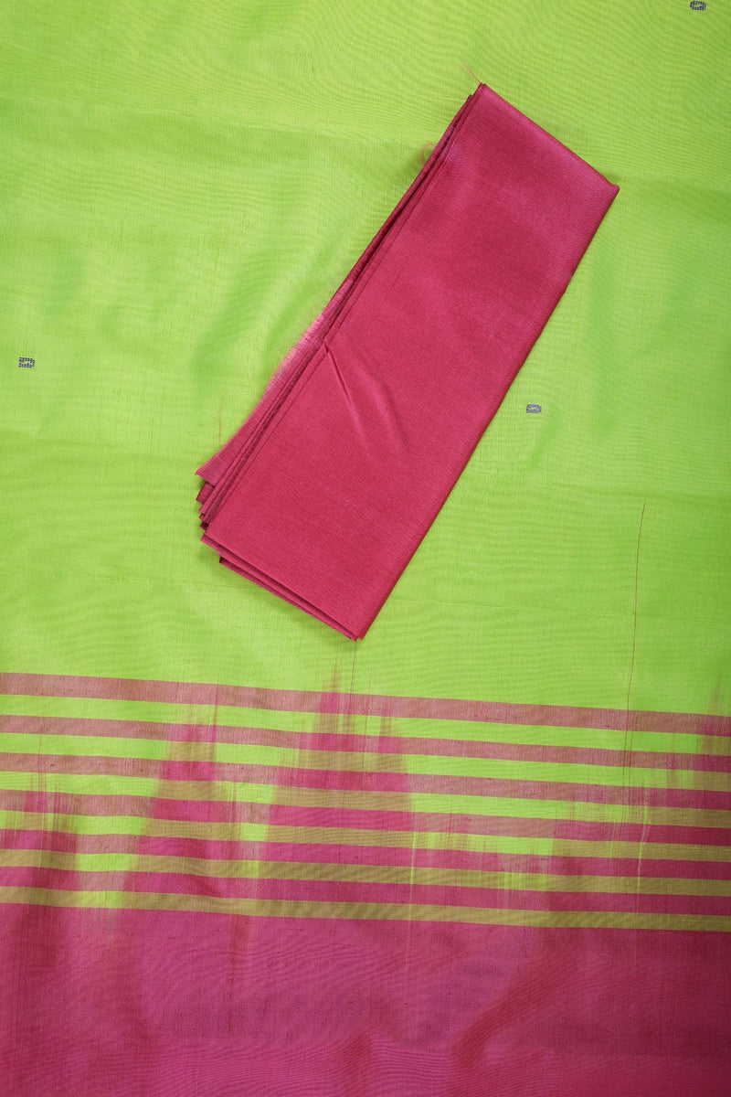 Eco-Luxury Banana Pith Saree: Sustainable Handloom Craftsmanship