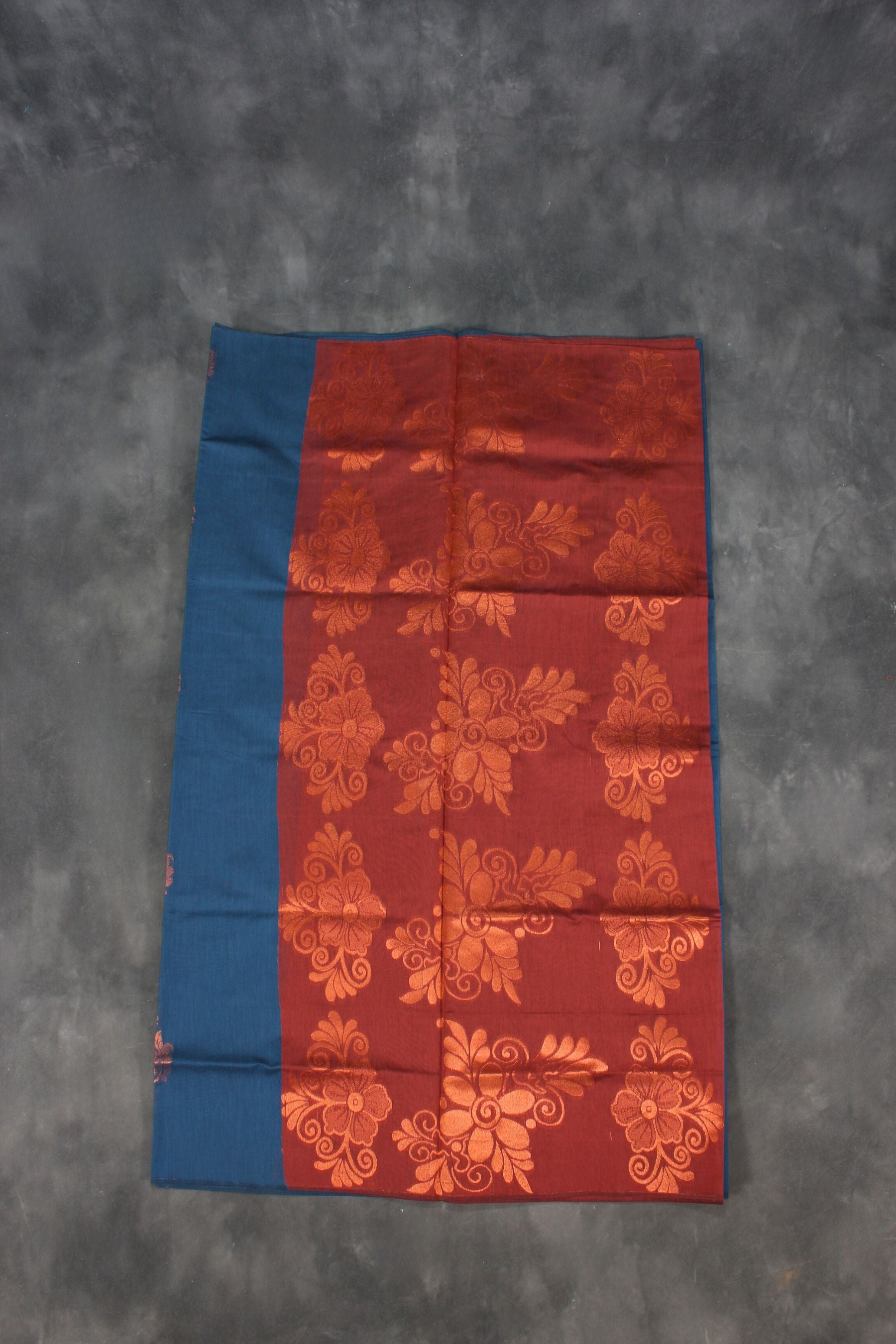 Elegant Pure Silk Cotton Saree with Bold Motifs - Borderless Design Saree JCS Fashions