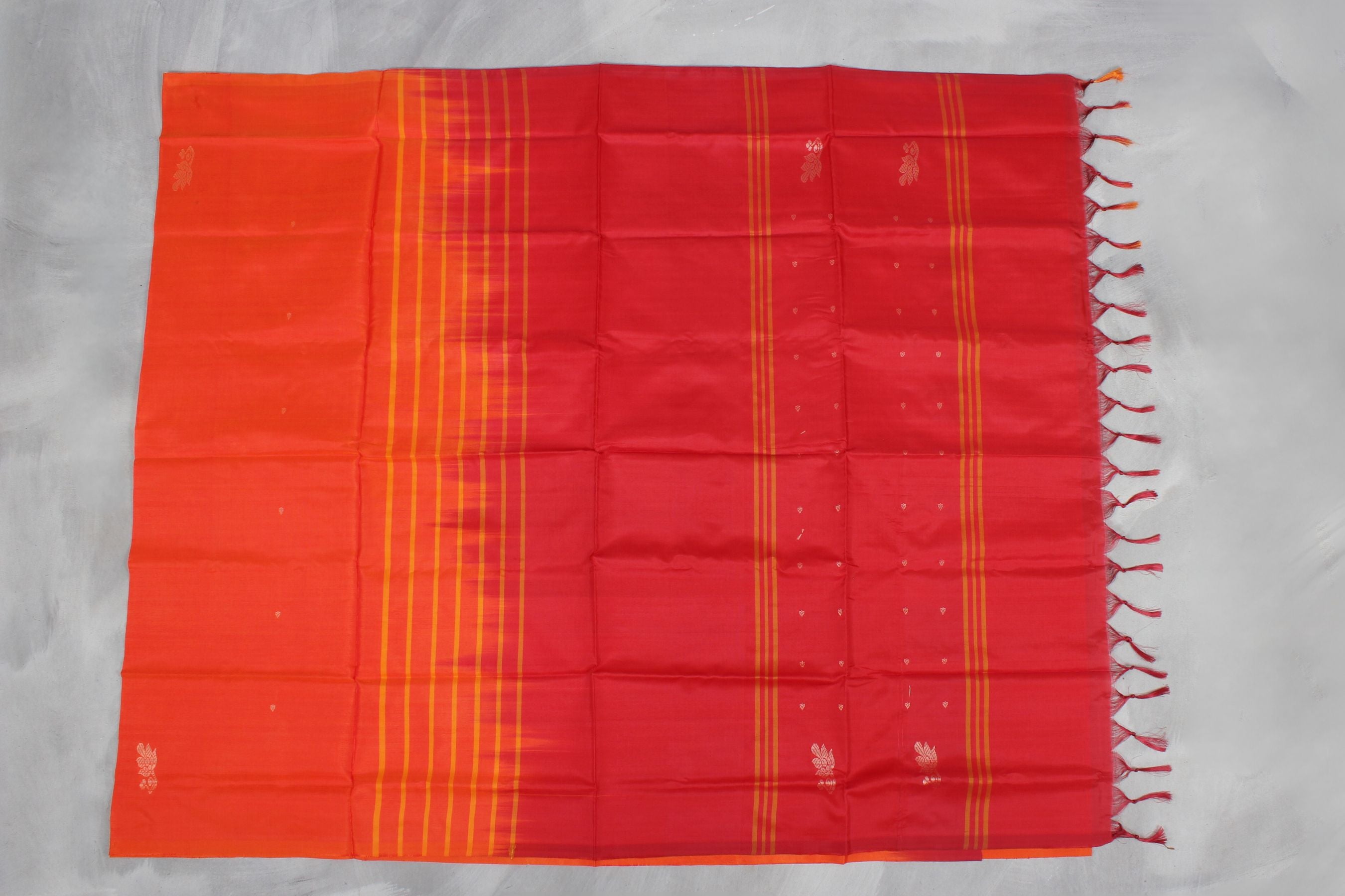 Borderless Banana Pith Saree: Traditional Elegance meets Grace Saree JCS Fashions